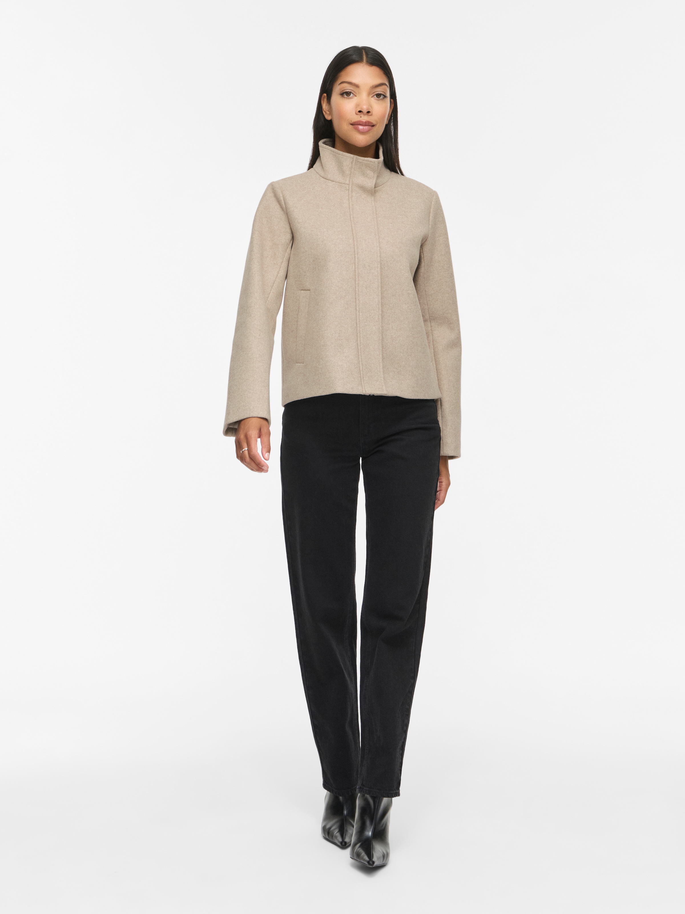 Vila Veste courte »VICLAUDIA L/S HIGH NECK SHORT JKT- NOOS« fibre synthétique