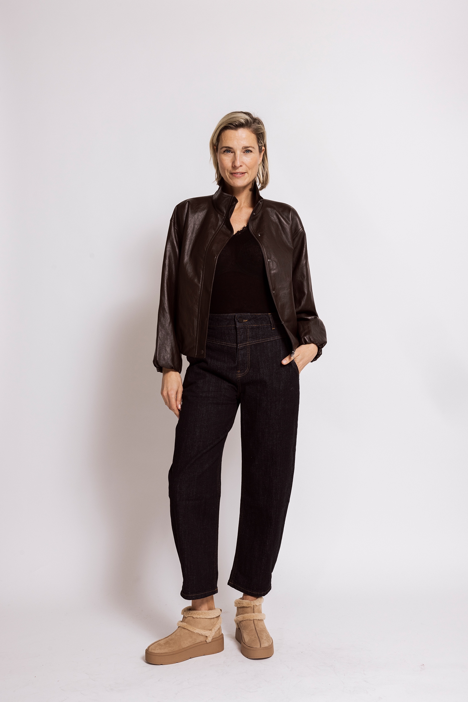 Zhrill Veste blazer »ASAMI« Blouson -in Leder-Optik / moderner Look / Stehkragen