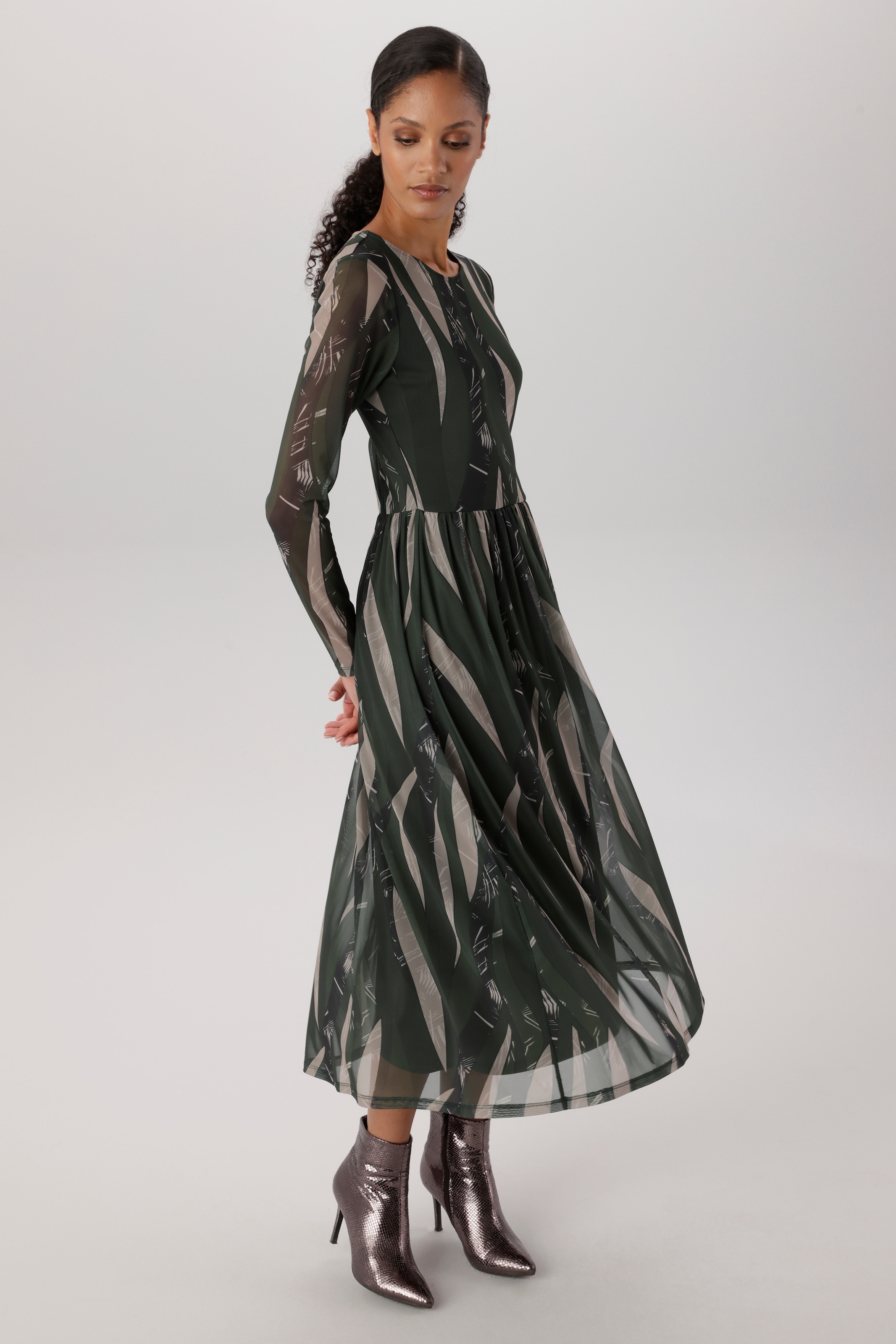 Aniston SELECTED Robe midi en qualité mesh avec motif harmonieux - NOUVELLE COLLECTION