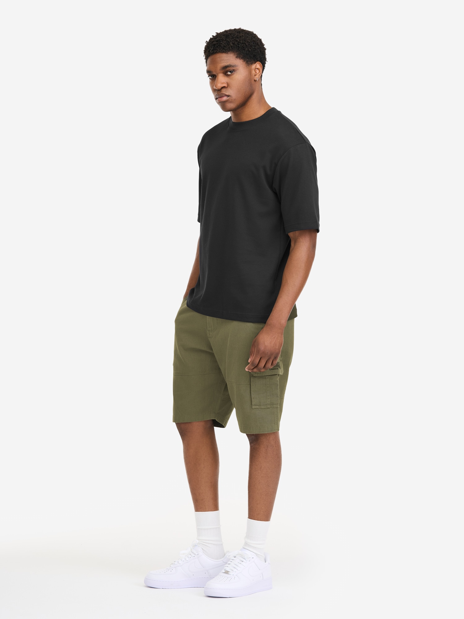 Lonsdale Short cargo »BALRATH«  aus Baumwolle, mit Eingrifftaschen, Cargotaschen und Gesässtaschen