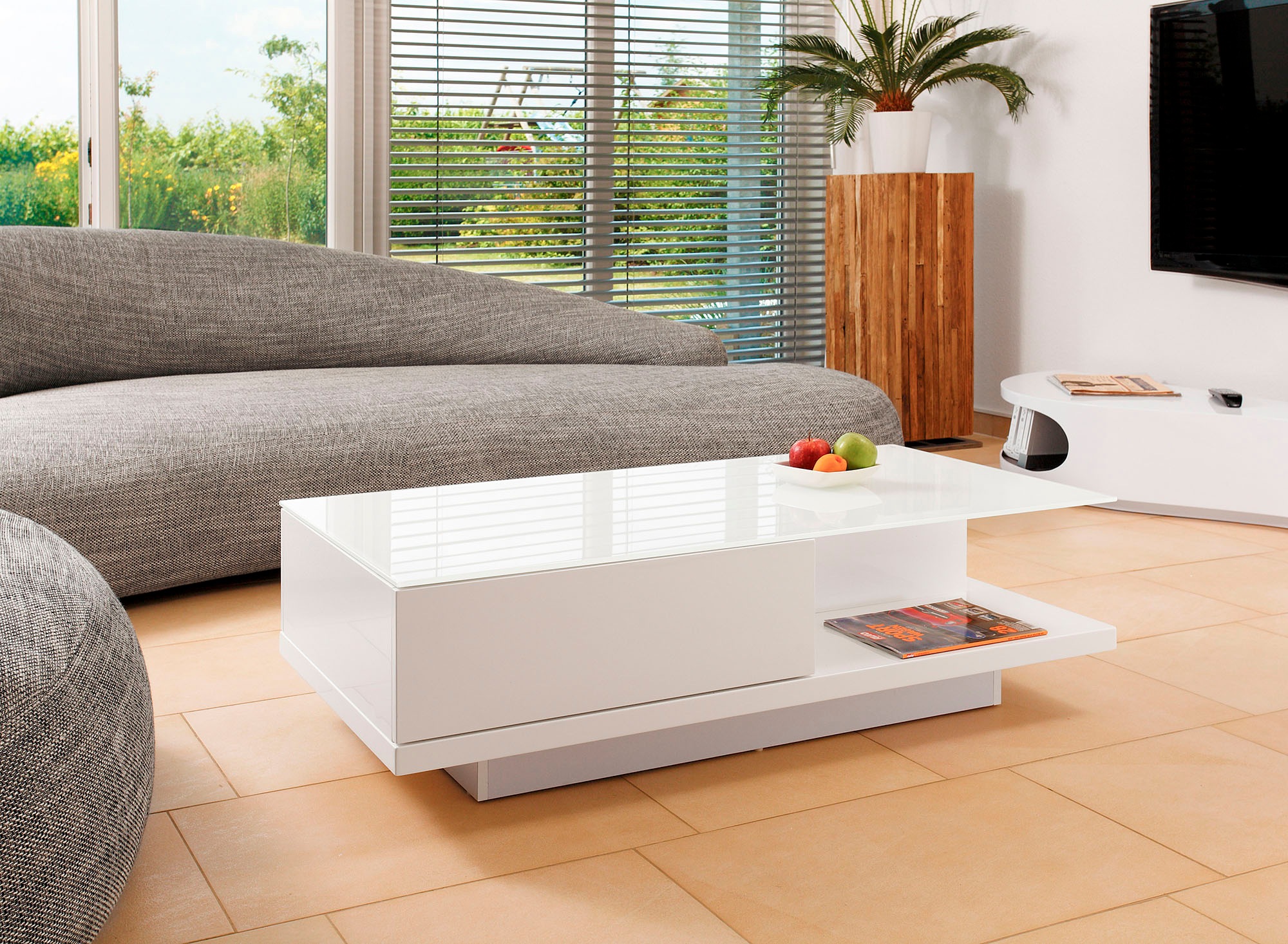 SalesFever Couchtisch »im minimalistischen Stil« Elegante Tischplatte aus robustem Kristallglas