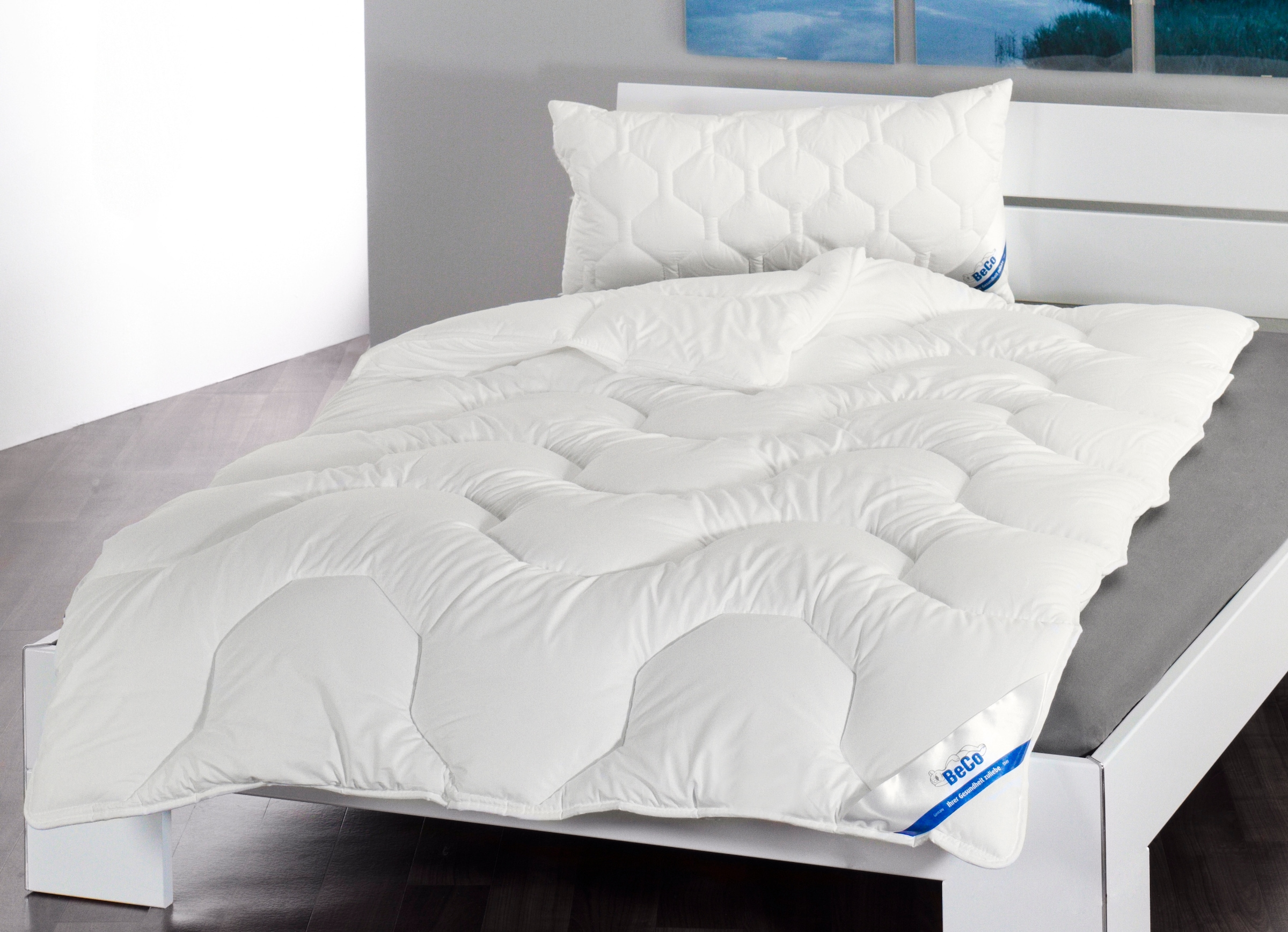 Beco Microfaserbettdecke »Wellness XXL, kuschelig dicke Winterdecken« polarwarm Füllung Polyester 1 Stk. tlg. in den Grössen 135x200 6 155x220 cm. Hergestellt in EU