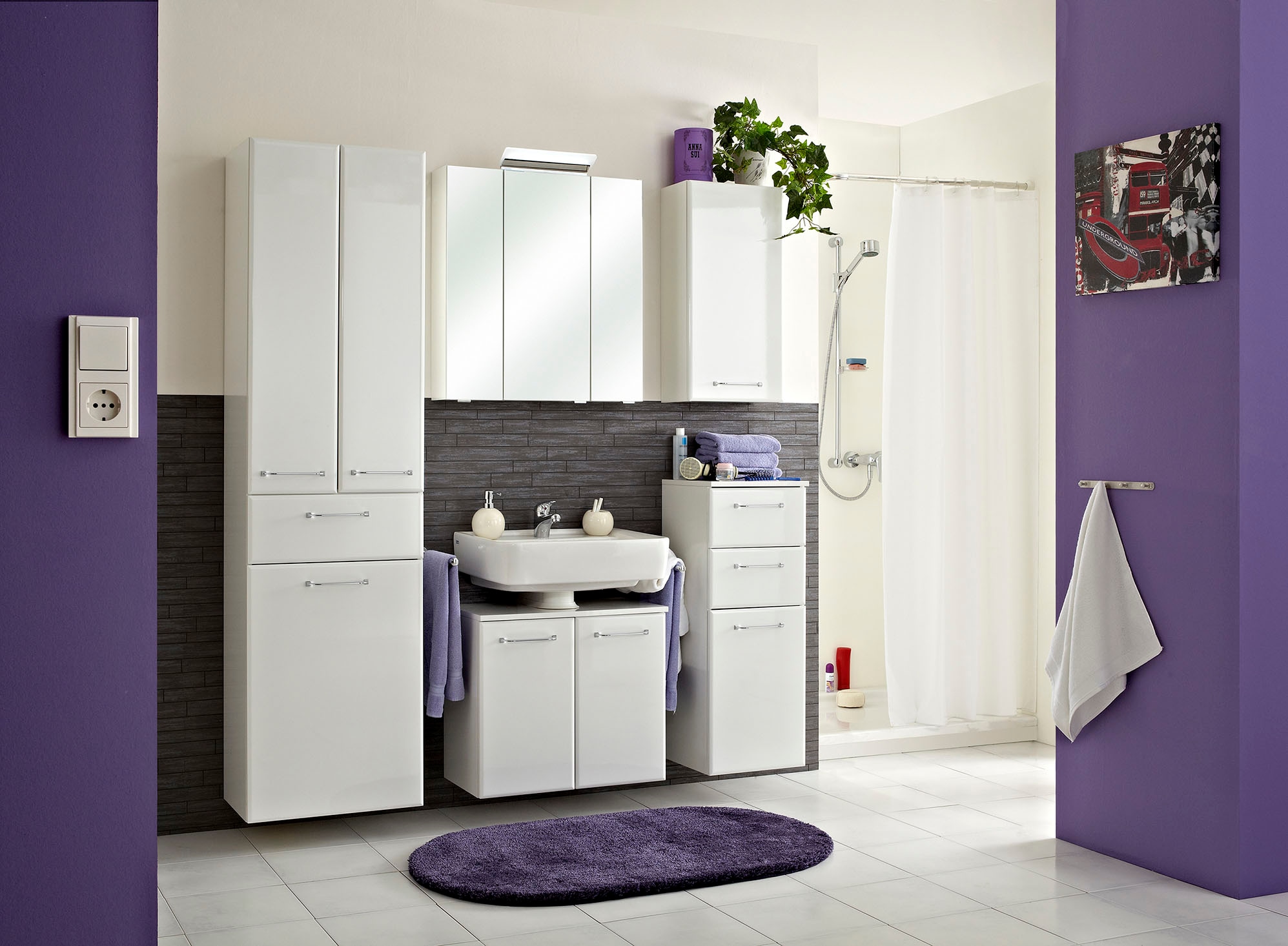 Saphir Armoire haute »Quickset Badschrank 50 cm breit, 2 Türen, 1 Schublade, 1 Wäschekippe« armoire haute de salle de bain avec amortisseur de porte, poignées chrome brillant