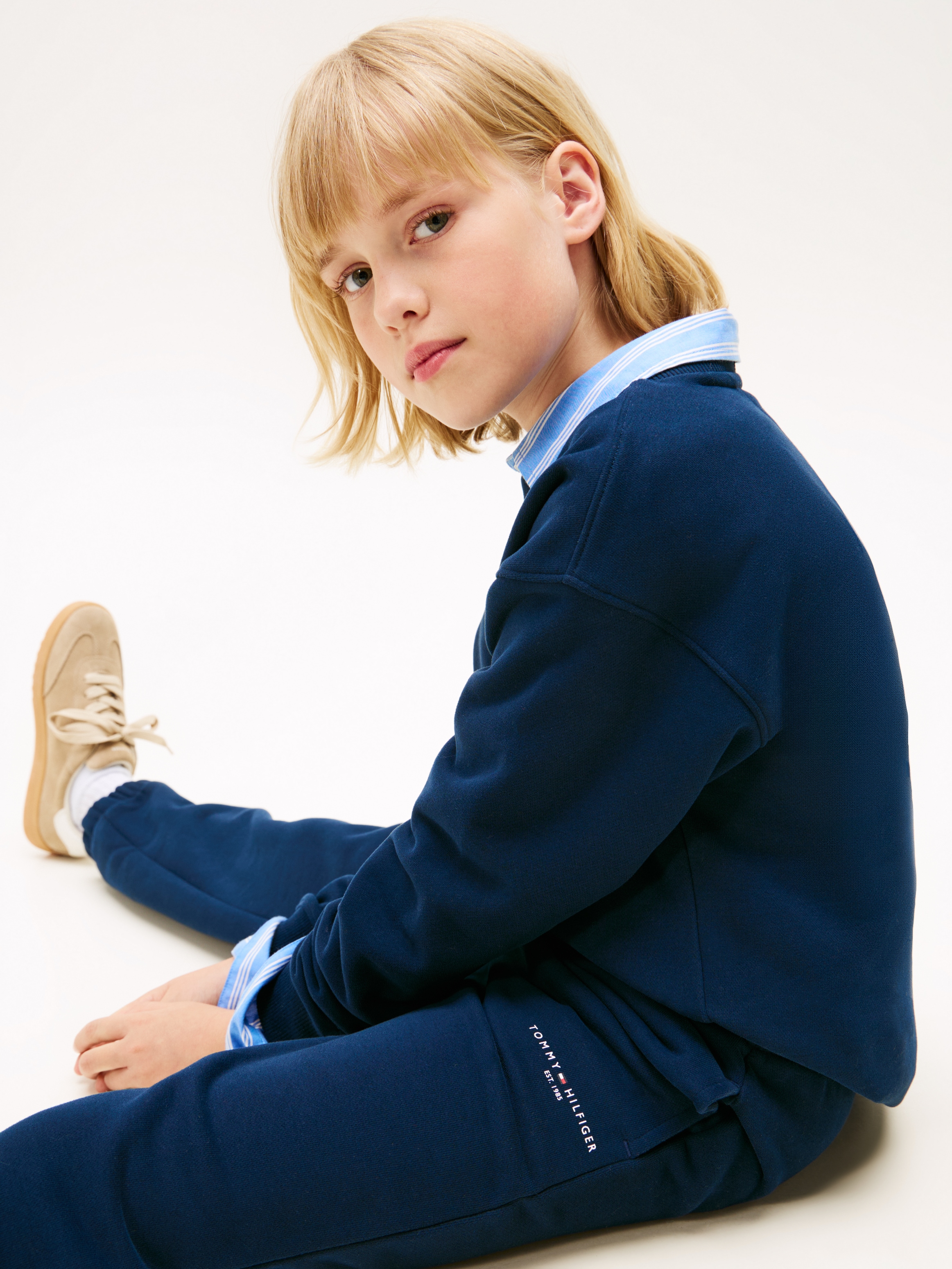 Tommy Hilfiger T-shirt à manches longues & pantalon »MINI CORP C-NECK SWEATSHIRT SET« 2 cuis tlg. Kinder bis 16 Jahre
