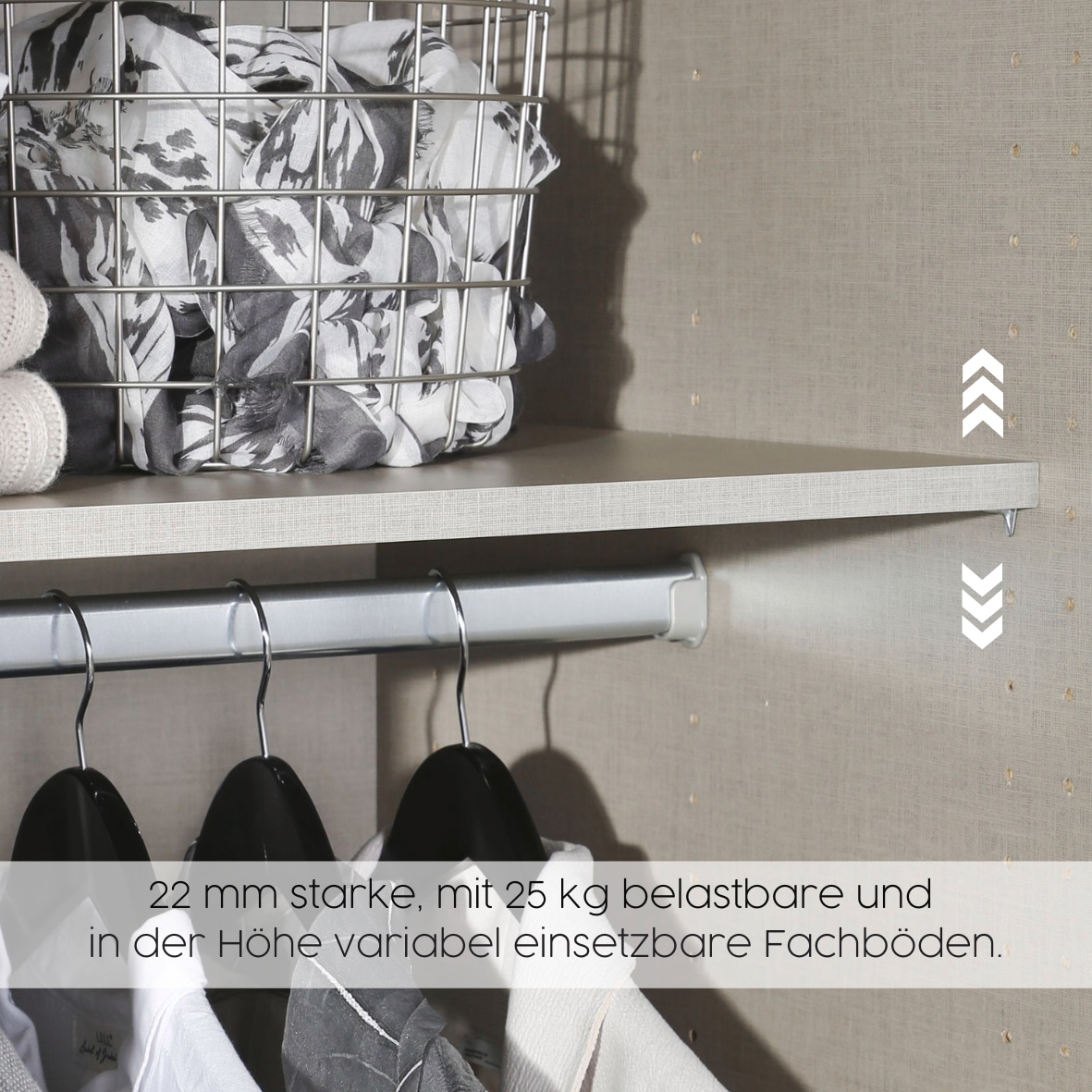 rauch Schwebetürenschrank »Kleiderschrank Schrank Garderobe Schlafzimmerschrank BAREA« Front- Auflage in moderner Lamellen-Optik und Spiegel MADE IN GERMANY