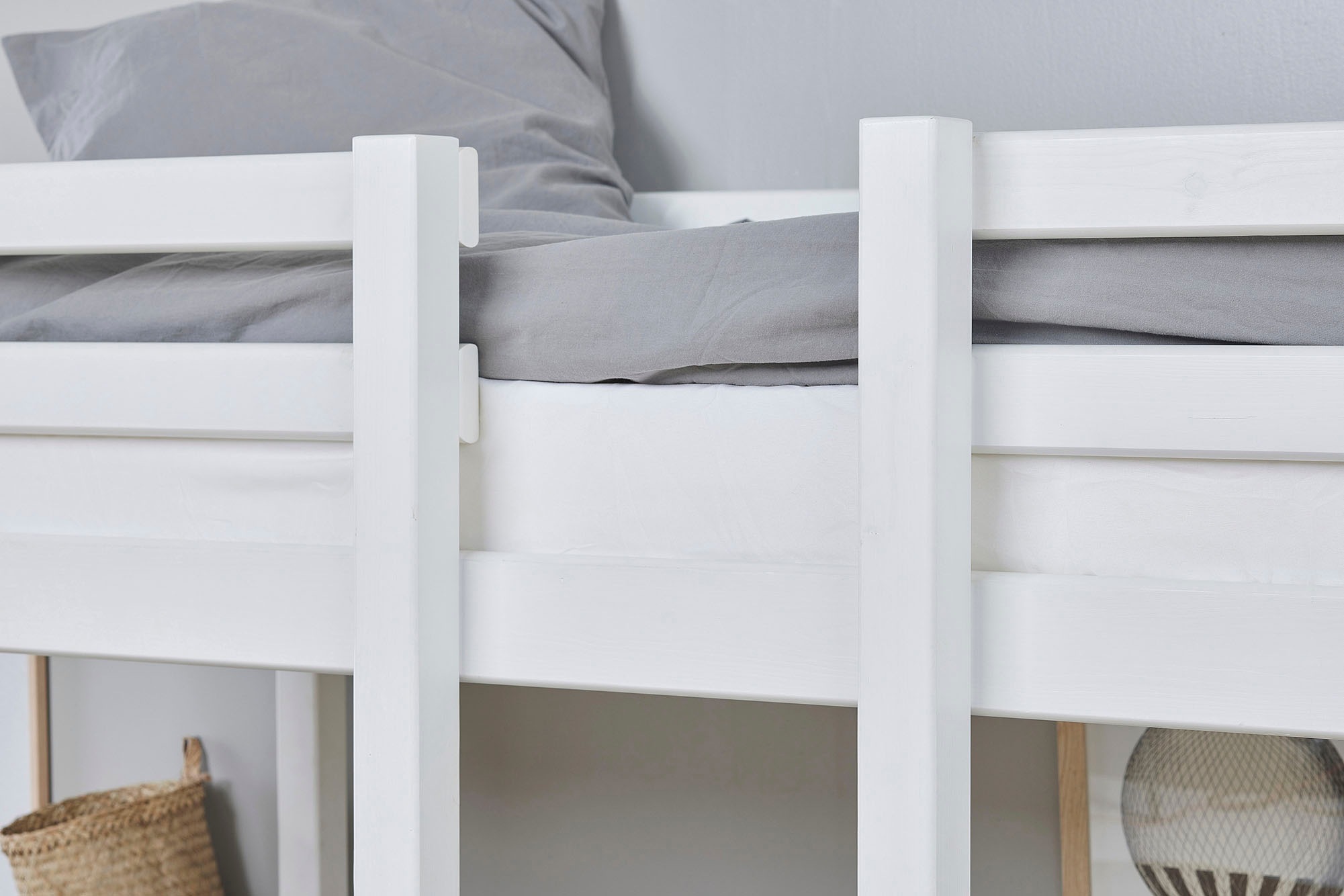 Hoppekids Hochbett »ECO Dream, Kinderbett mit Funktion - Praktisch & flexibel« Unteres Bett nutzbar als Bett oder Sitzgruppe. 90x200