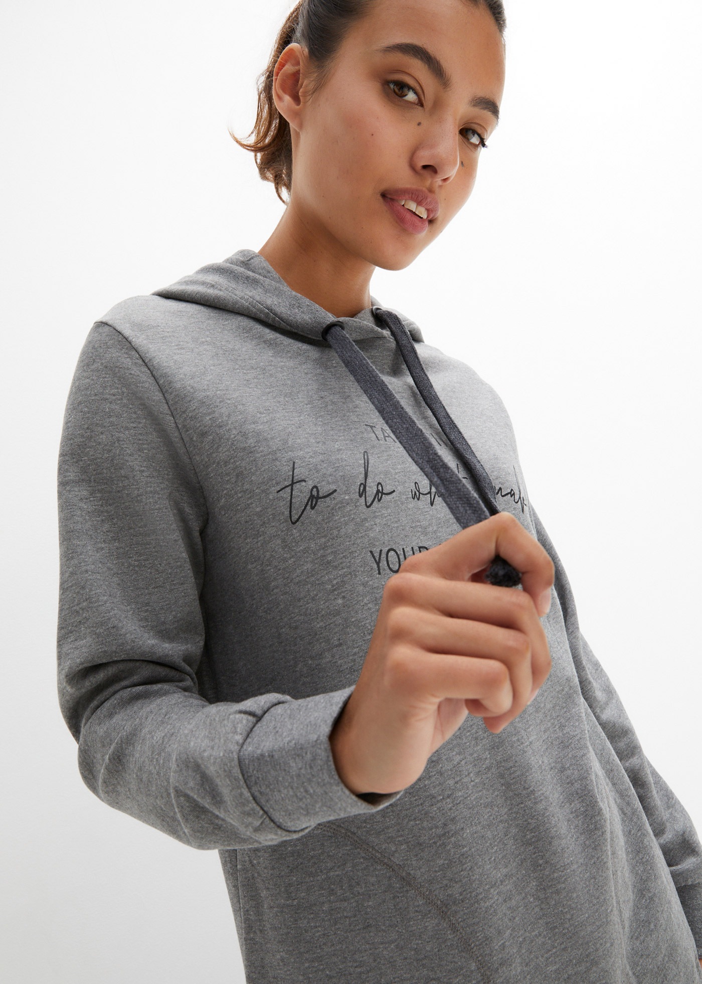 bonprix Jogginganzug »Jogginganzug mit Long-Sweatshirt und Leggings (2-teilig)« zweiteiliges Set, extra langes Sweatshirt, knöchelfreie Leggings