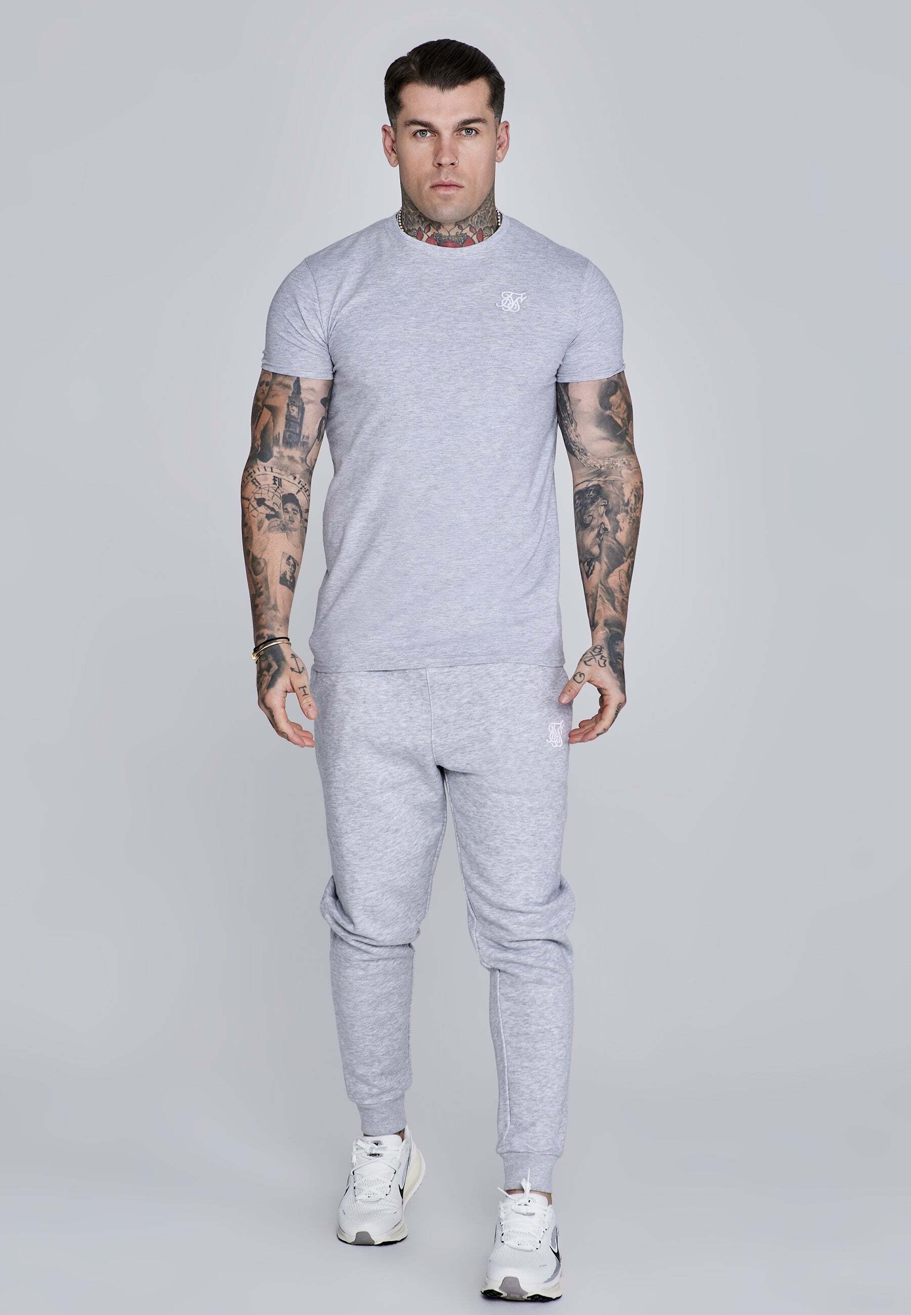 Siksilk Sweatpants »Siksilk Jogginghose Essentials Joggers«