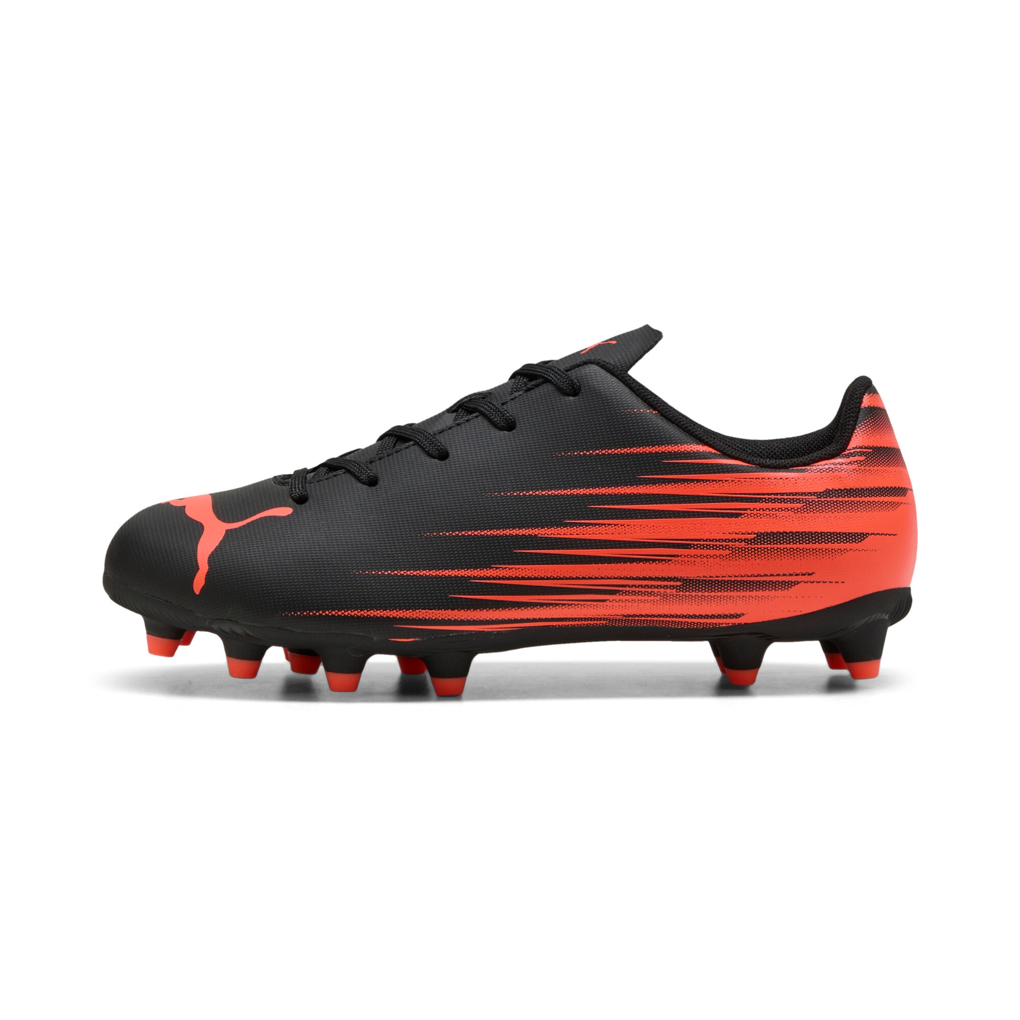 PUMA Chaussure de football »ATTACANTO II FGAG JR«  avec crampons pour terrains en gazon et gazon synthétique, avec lacets