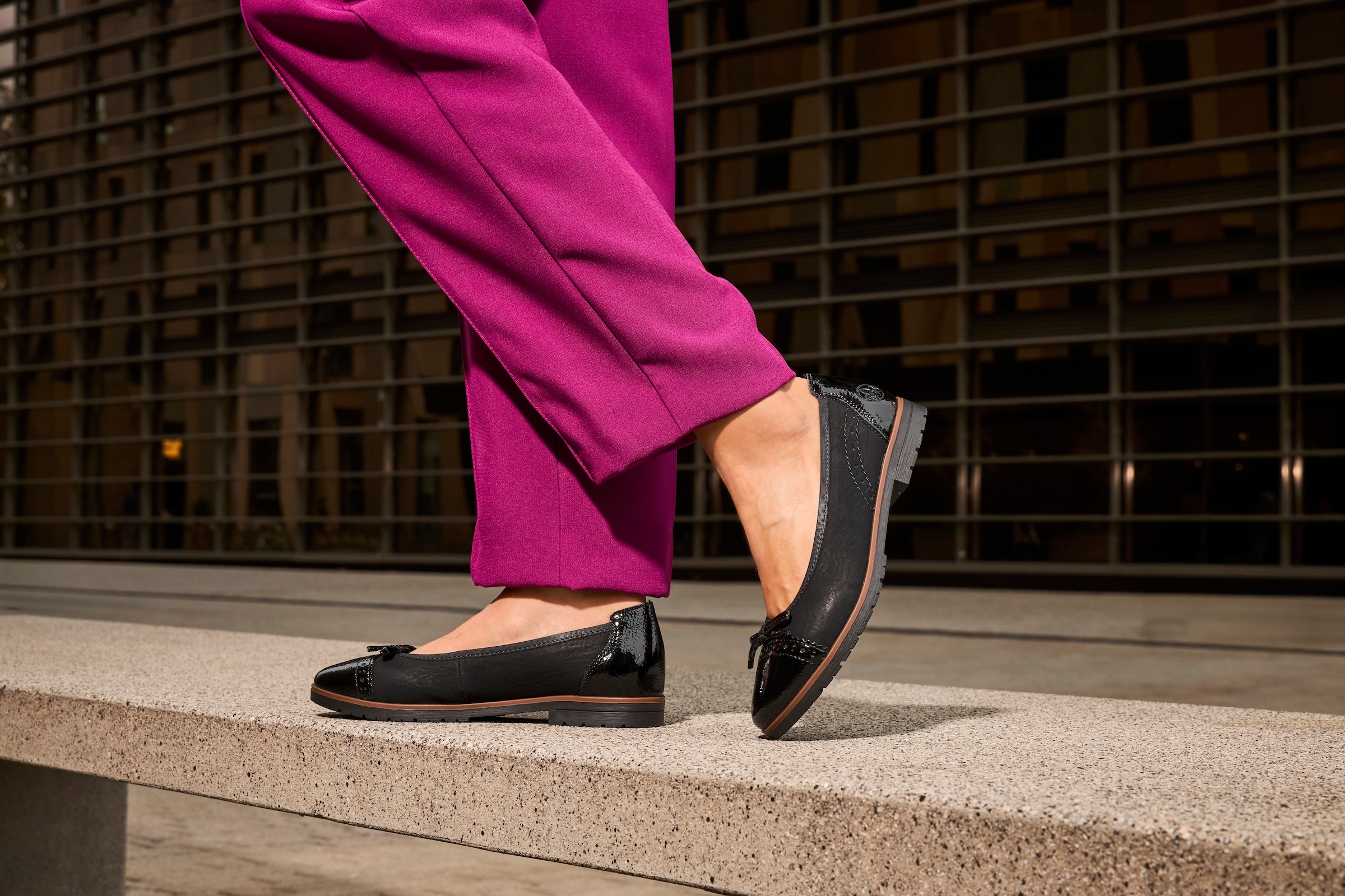 Rieker Ballerine  , Loafer, Schlupfschuh, Flats, Slipper, Businessschuh mit Schleifchen