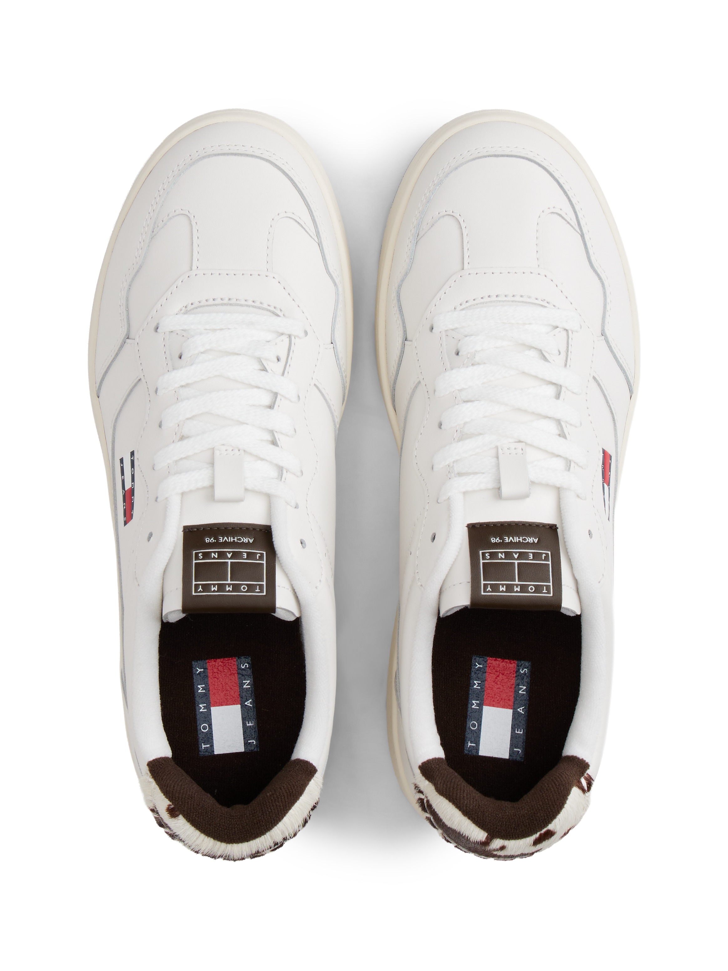 Tommy Jeans Baskets à plateforme »ARCHIVE '98 CALF HAIR TAB«  , chaussure de loisir, chaussure basse, chaussure à lacets avec drapeau logo typique