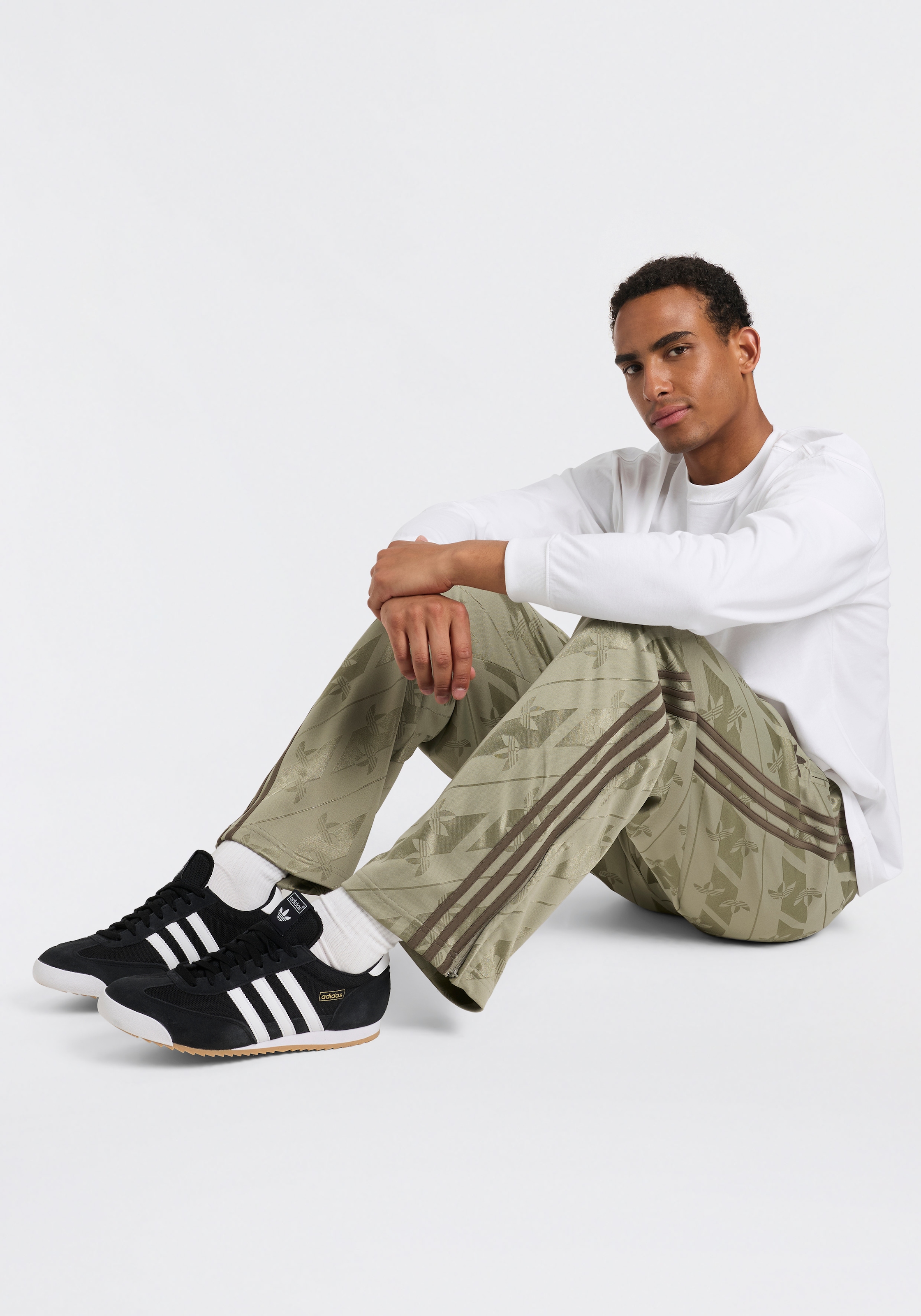 adidas Originals Pantalon de sport »MONOGRAM FIREBIRD«  avec détails monogramme, sans fermeture, stable en forme