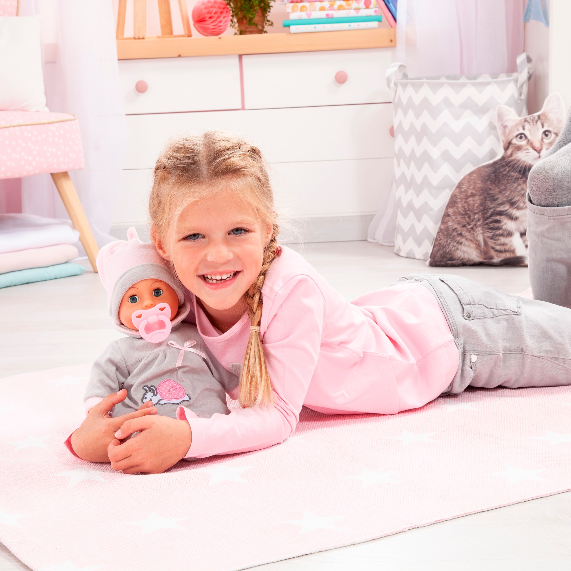 Bayer Poupée bébé »First Words Baby, 38 cm grau/rosa« mit Schlafaugen und Babygeräuschen