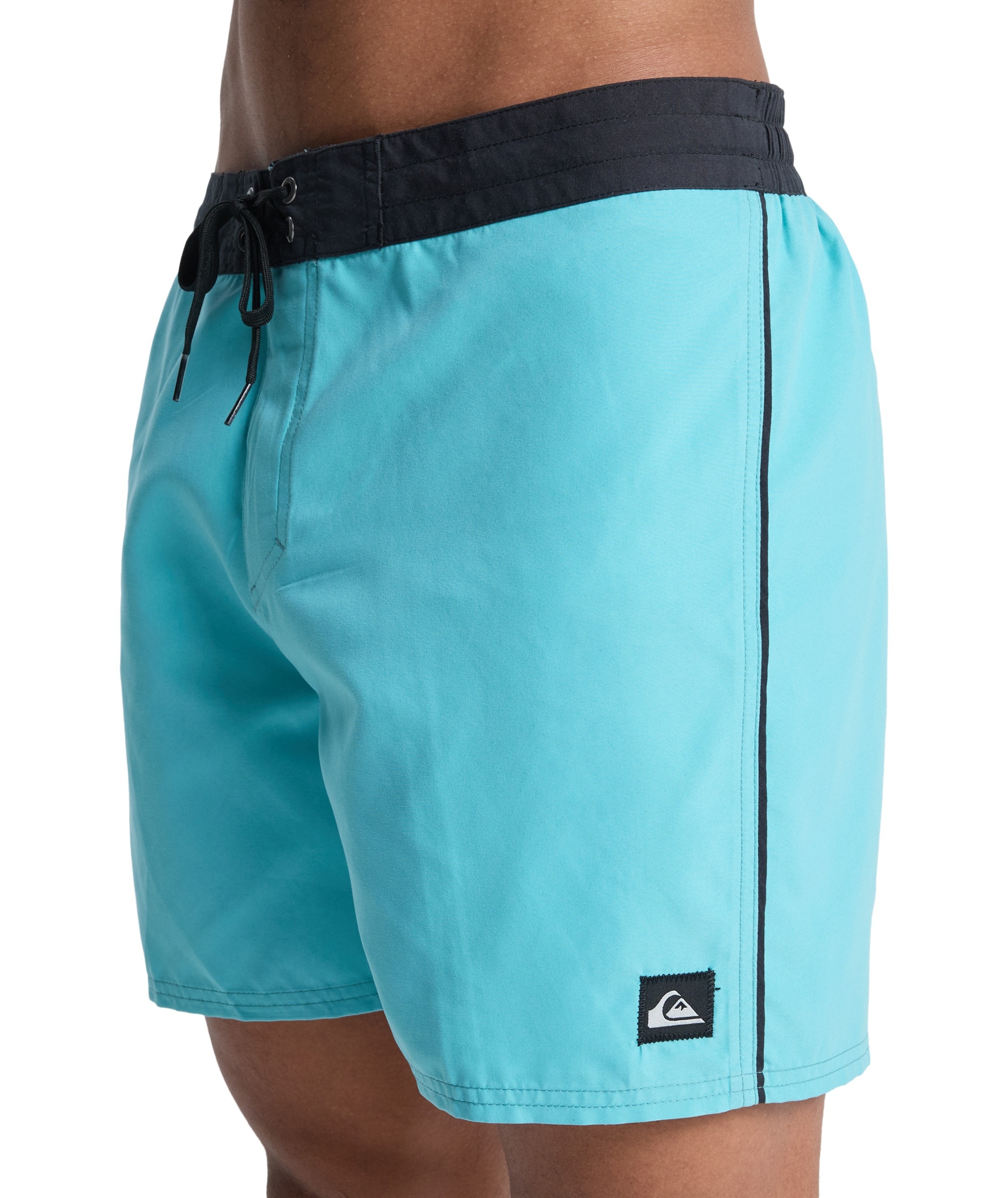 Quiksilver Badeshorts »EVERYDAY HALF JAM 16« schnell trocknendes Material, mit normaler Leibhöhe, Straight Leg Fit