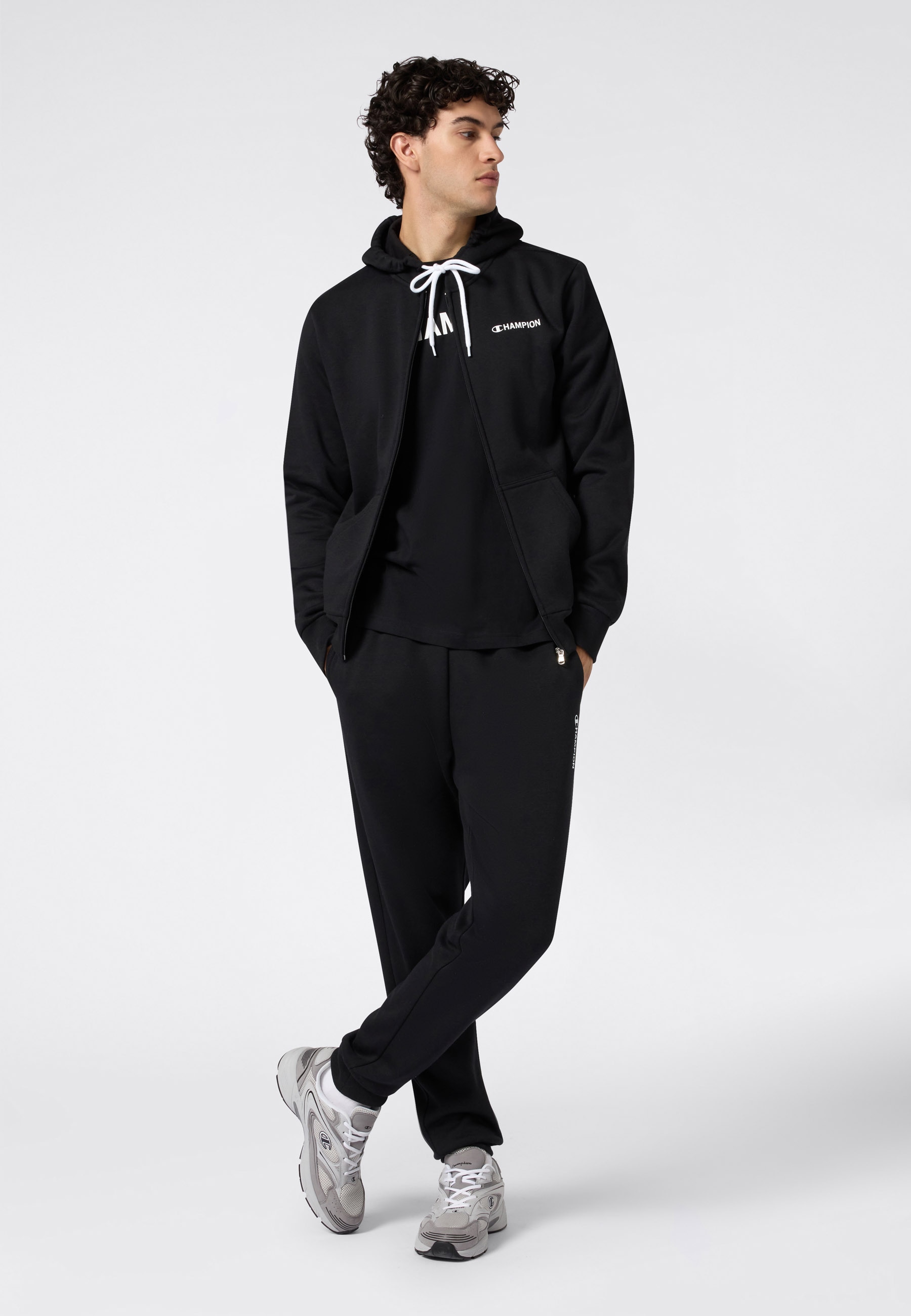 Champion Sweat à capuche »Graphic Full Zip Hoodie« 1 cuis mit Kapuze, für Alltag, aus Baumwolle und Polyester