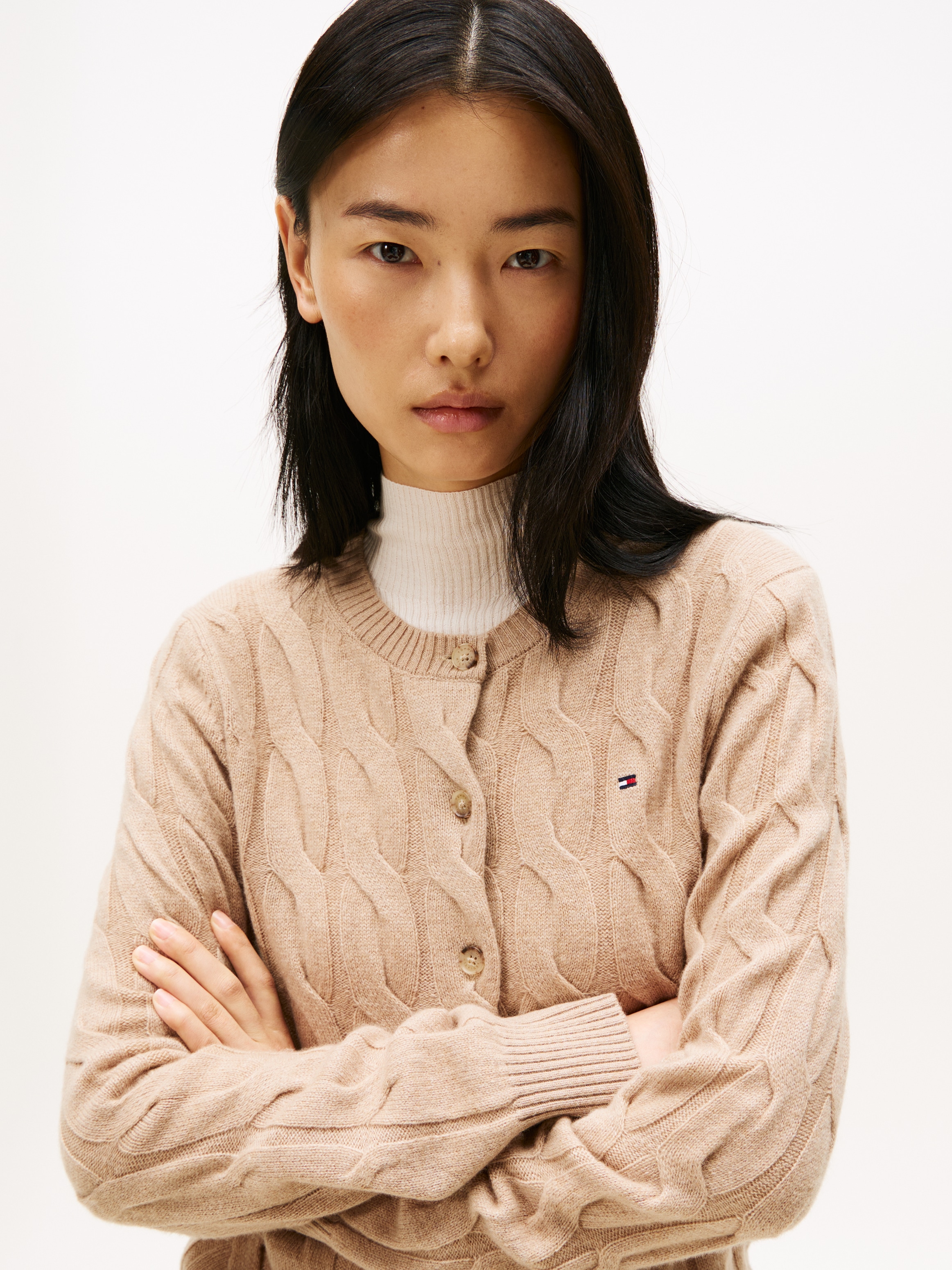 Tommy Hilfiger Veste en tricot »SOFT WOOL CABLE C-NK LS CARDIGAN« mit Zopfmuster, aus reiner Wolle