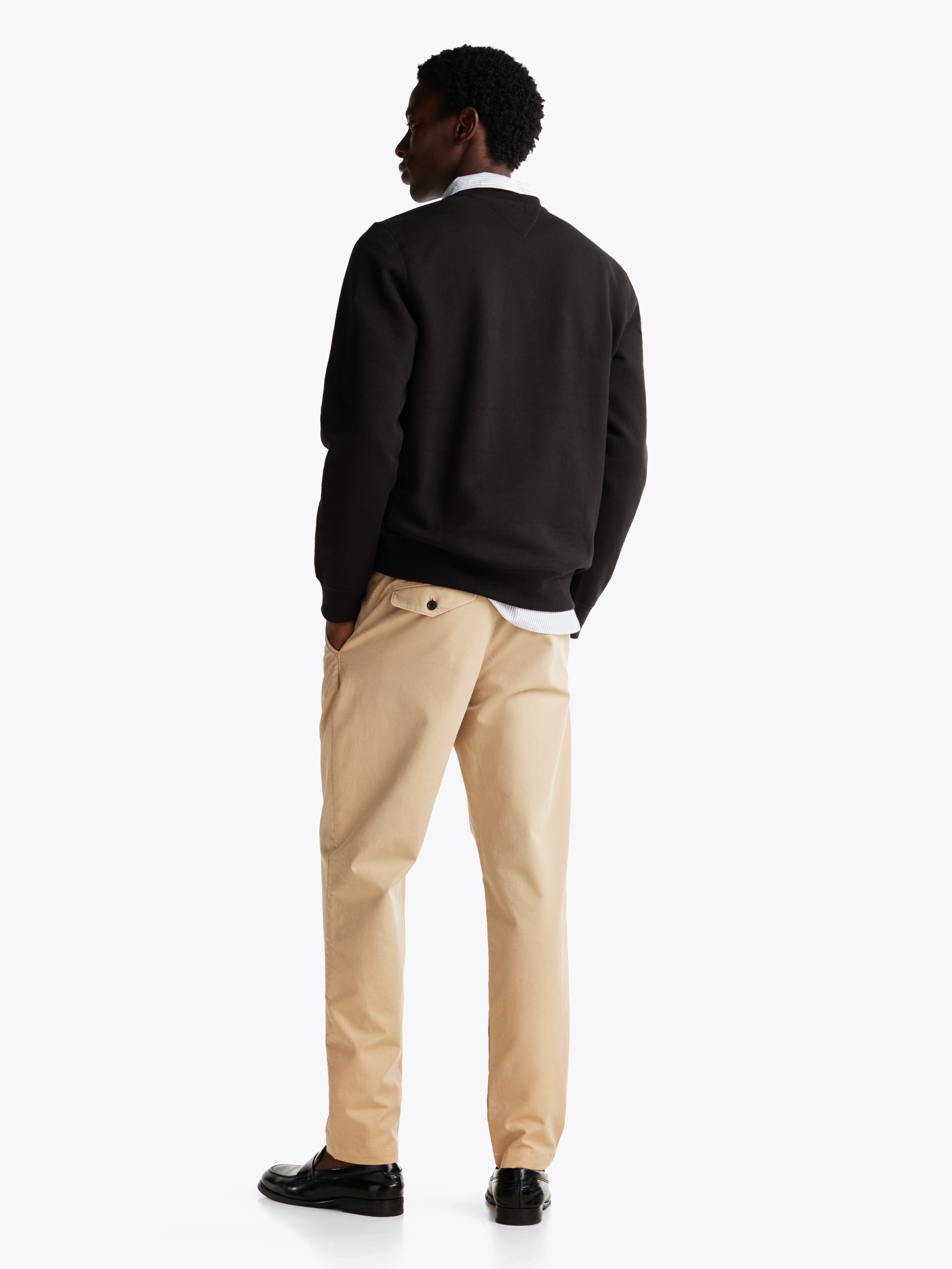 Tommy Hilfiger Sweat-shirt »ESSENTIAL FLEECE CREWNECK«, avec broderie logo Tommy Hilfiger, coupe régulière
