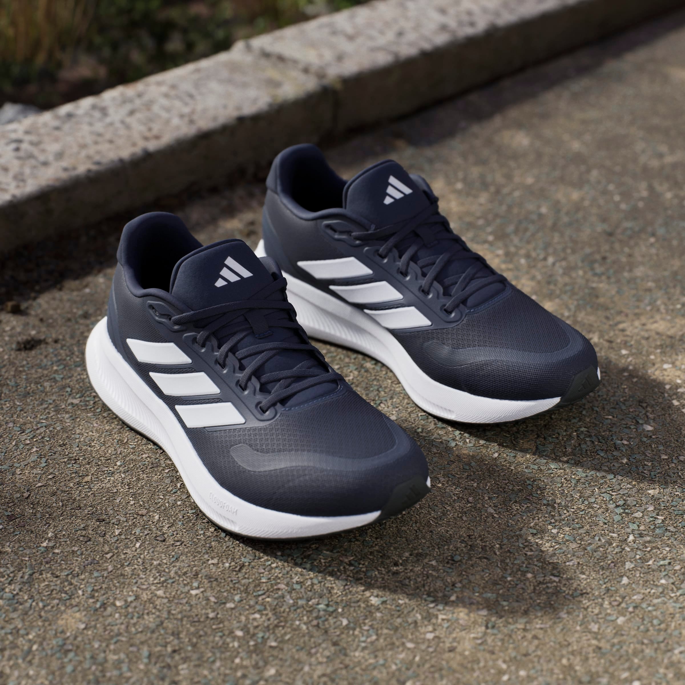 adidas Performance Chaussure de course »RUNFALCON 5«