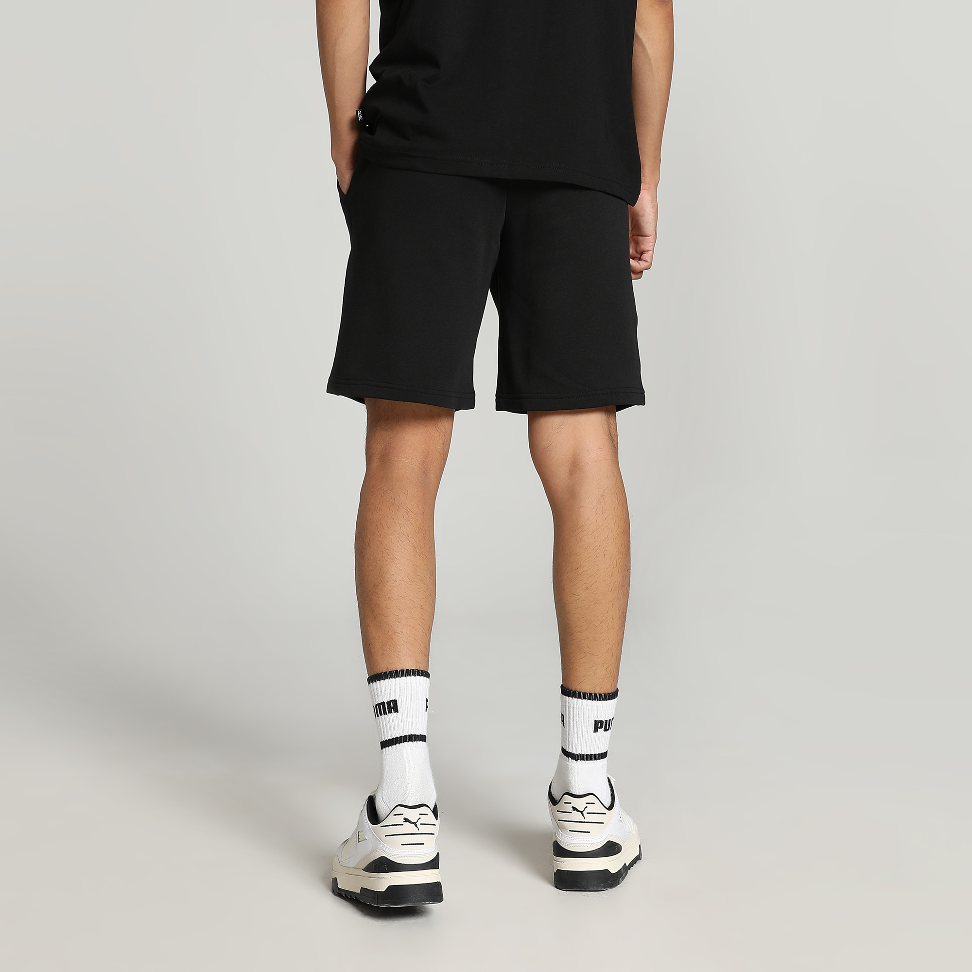 PUMA Trainingsshorts »TEAMGOAL 23 CASUALS SHORTS«  sportlicher Stil, für Fussball, mit Reissverschlusstasche, Slim Fit