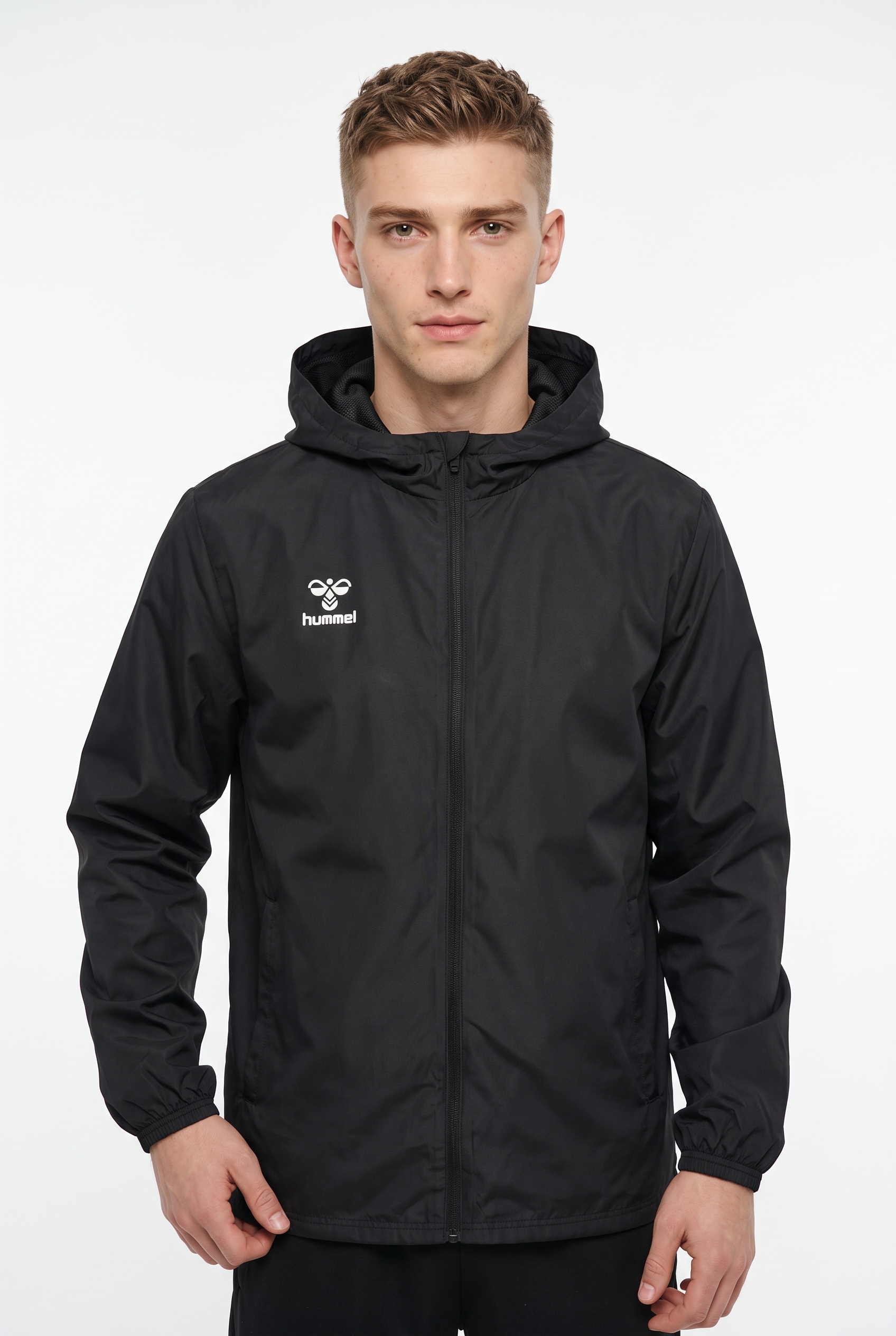hummel Veste tous temps »hmlESSENTIAL AW JACKET« avec capuche avec poches zippées, respirant, déperlant et coupe-vent