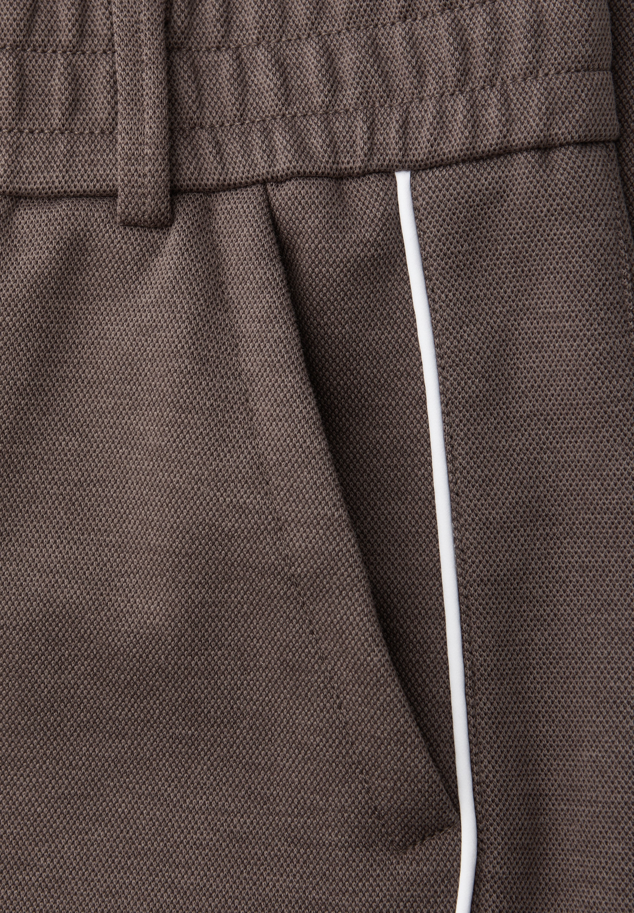 STREET ONE Stoffhose »Style Bonny«  mit sportiven Tape Details