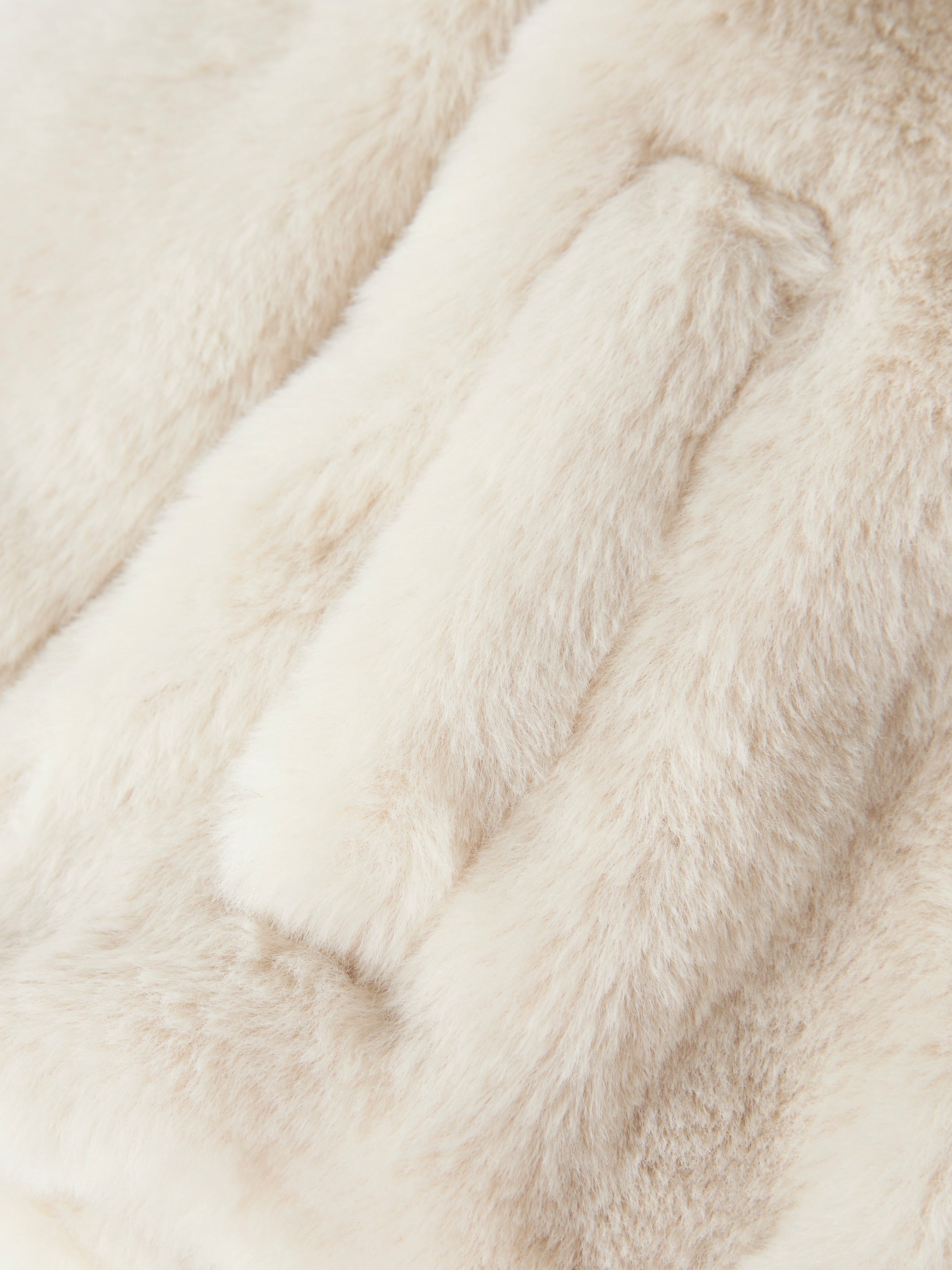 Name It Veste à capuche en peluche »NBFMILA JACKET HOOD PB« avec capuche fibre synthétique