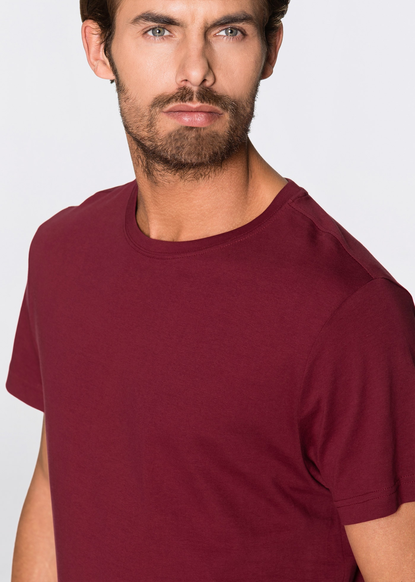 bonprix T-shirt »T-Shirt (3er Pack)« Paquet, 3 cuis bequemer Regular Fit, Rundhalsausschnitt, leichte Stoffqualität