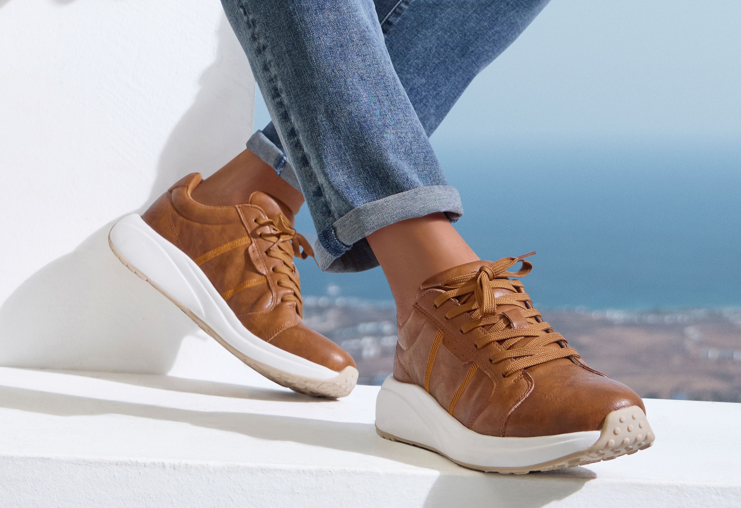 John Devin Sneaker »Schnürschuh, Freizeitschuh, Halbschuh, Turnschuh, Schnürhalbschuh«  mit modischer Sohle VEGAN