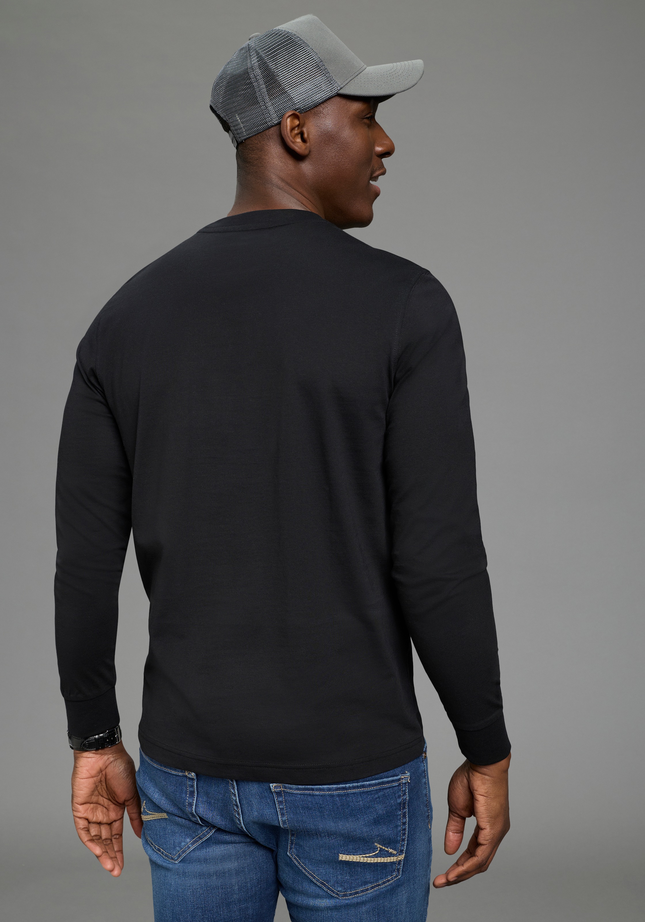 DELMAO Shirt à col rond »Neue Kollektion« casual Stil, langarm, schmale Passform, mit Print