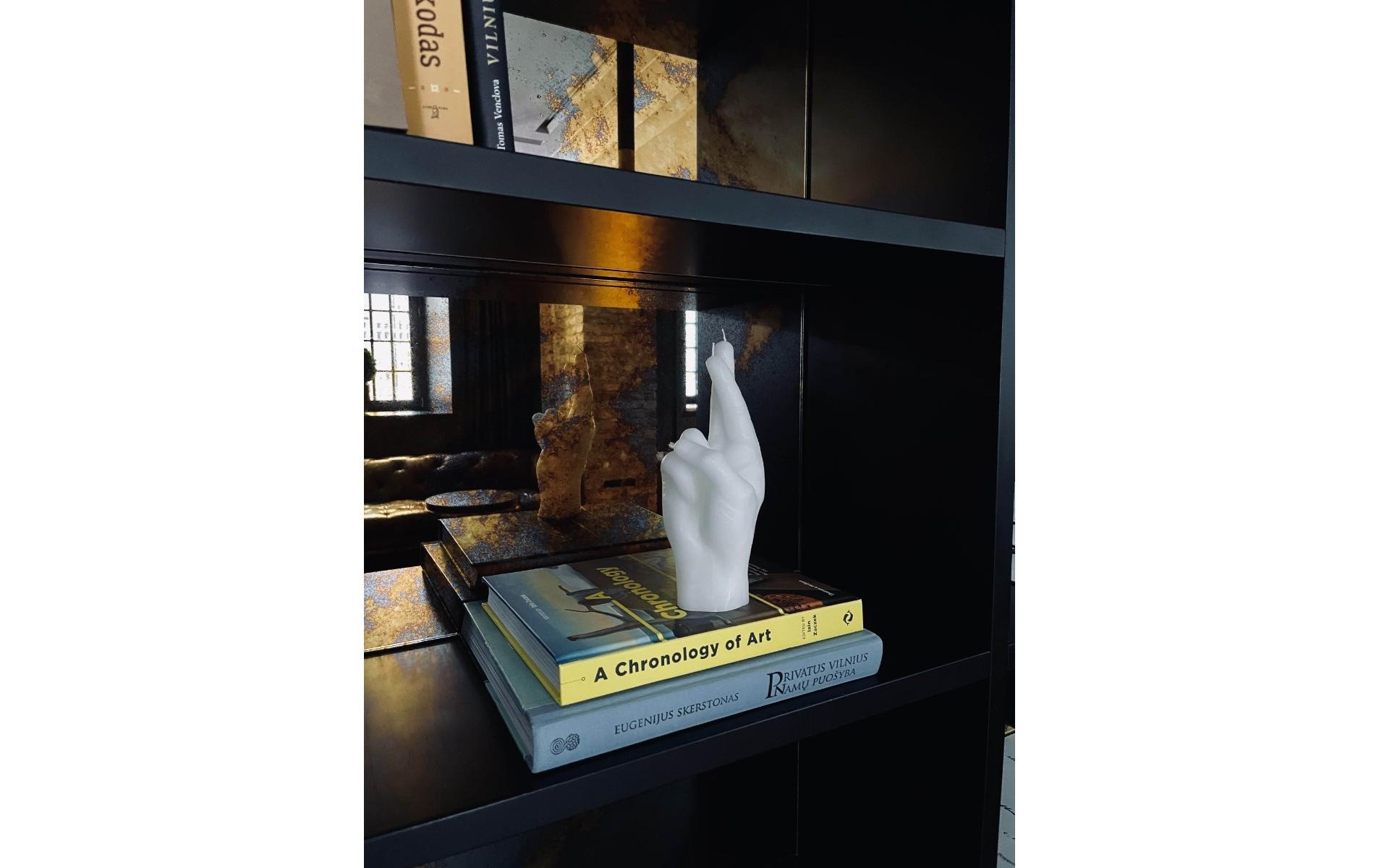   Bougie moulée »Mandatus Candle Hand Crossed Fingers«