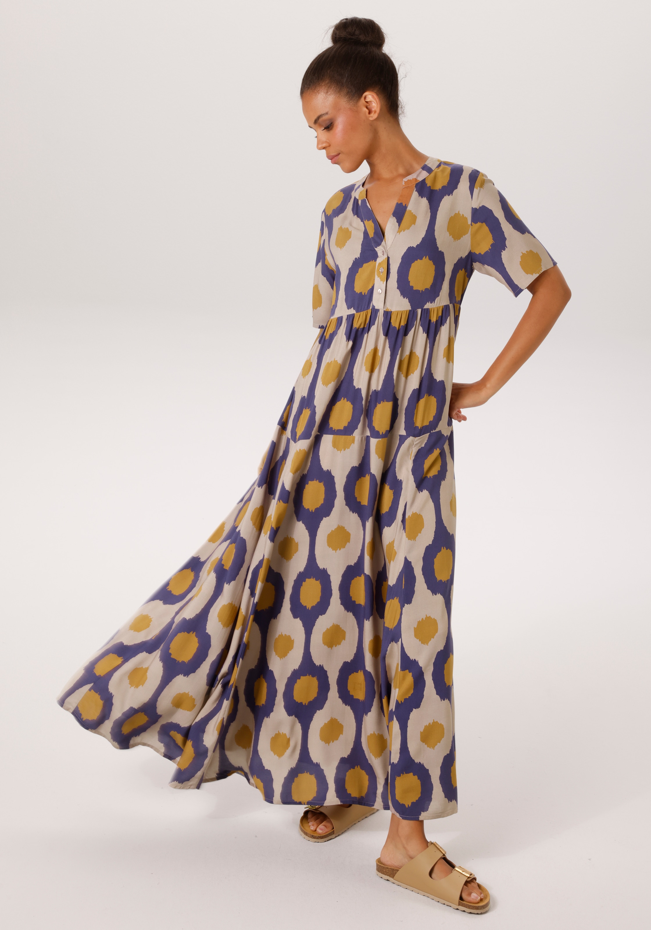 Aniston CASUAL Sommerkleid mit grossflächigen, grafischen Druck - NEUE KOLLEKION