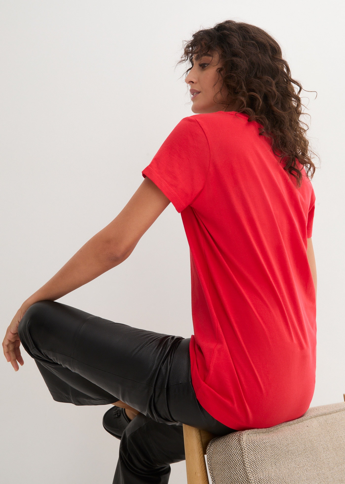 bonprix T-shirt »Rundhals-Shirt, Kurzarm (5er Pack)« Packung, 5 Rundhals-Ausschnitt, mit kurzem Arm