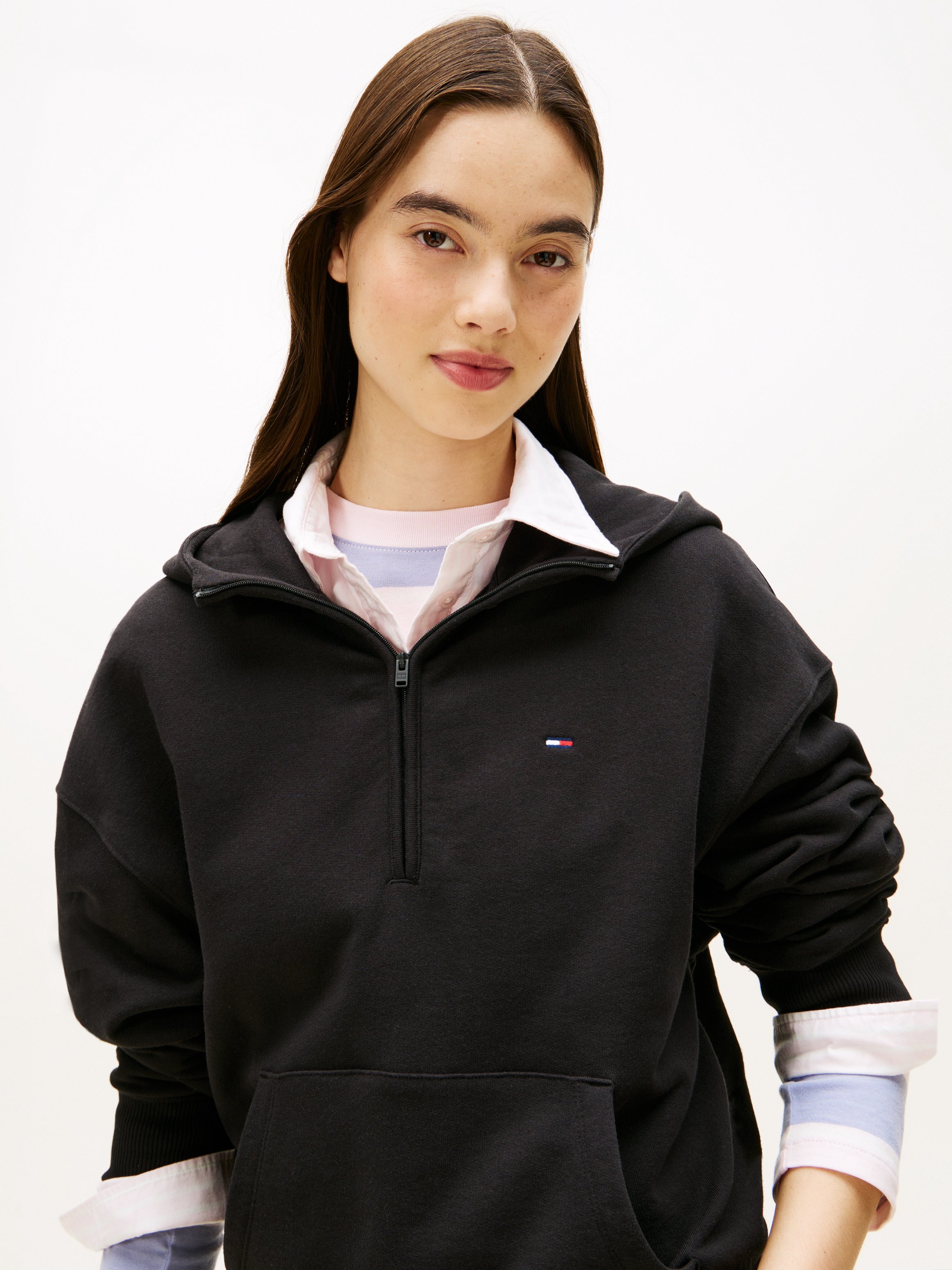 Tommy Jeans Sweat à capuche »TJW BXY S-FLAG 1/4 ZIP HOODIE«
