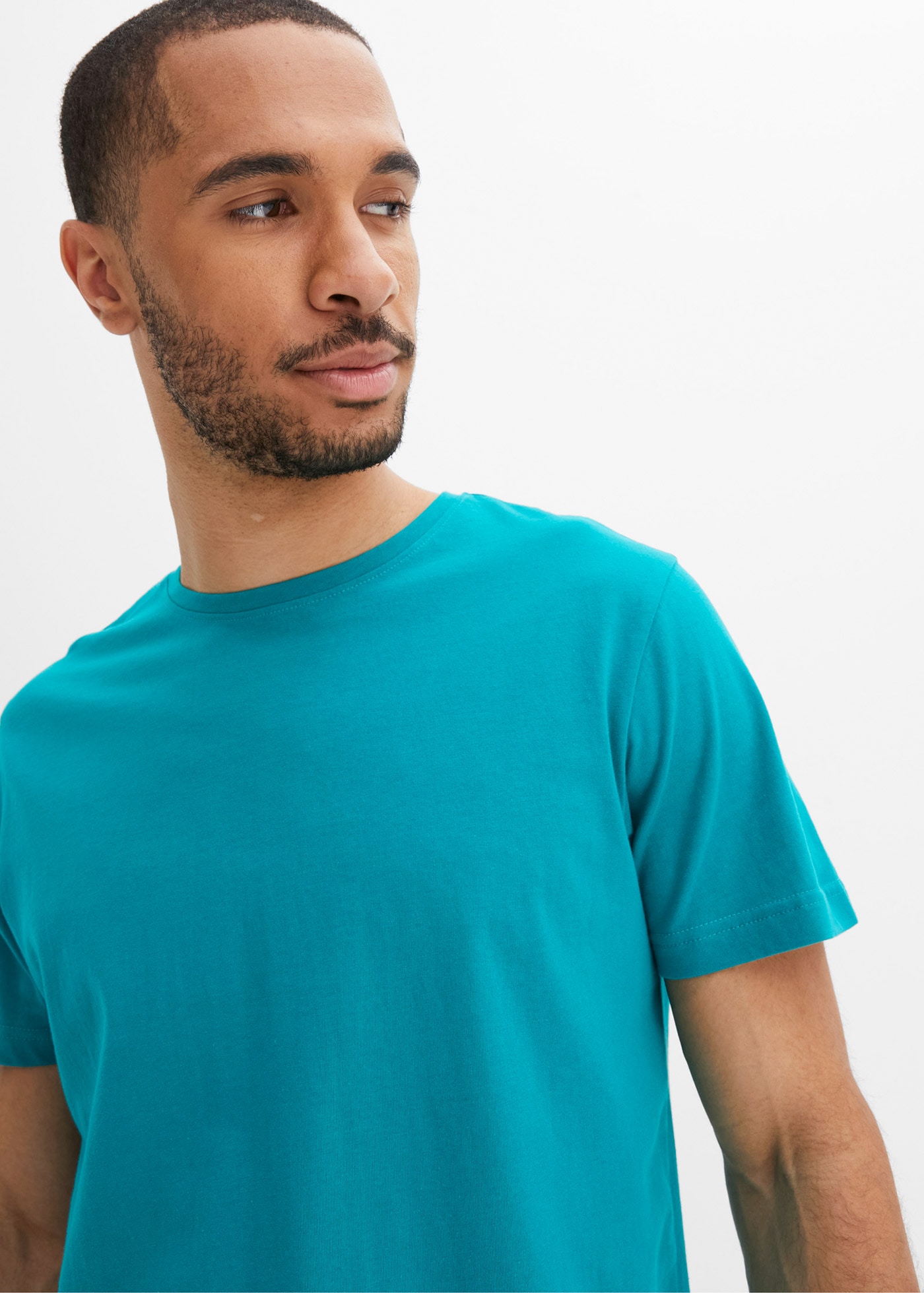 bonprix T-shirt »T-Shirt (5er Pack)« Paquet, lot de 5, 5 cuis Coupe régulière, manches courtes, pour les journées chaudes, en coton et viscose