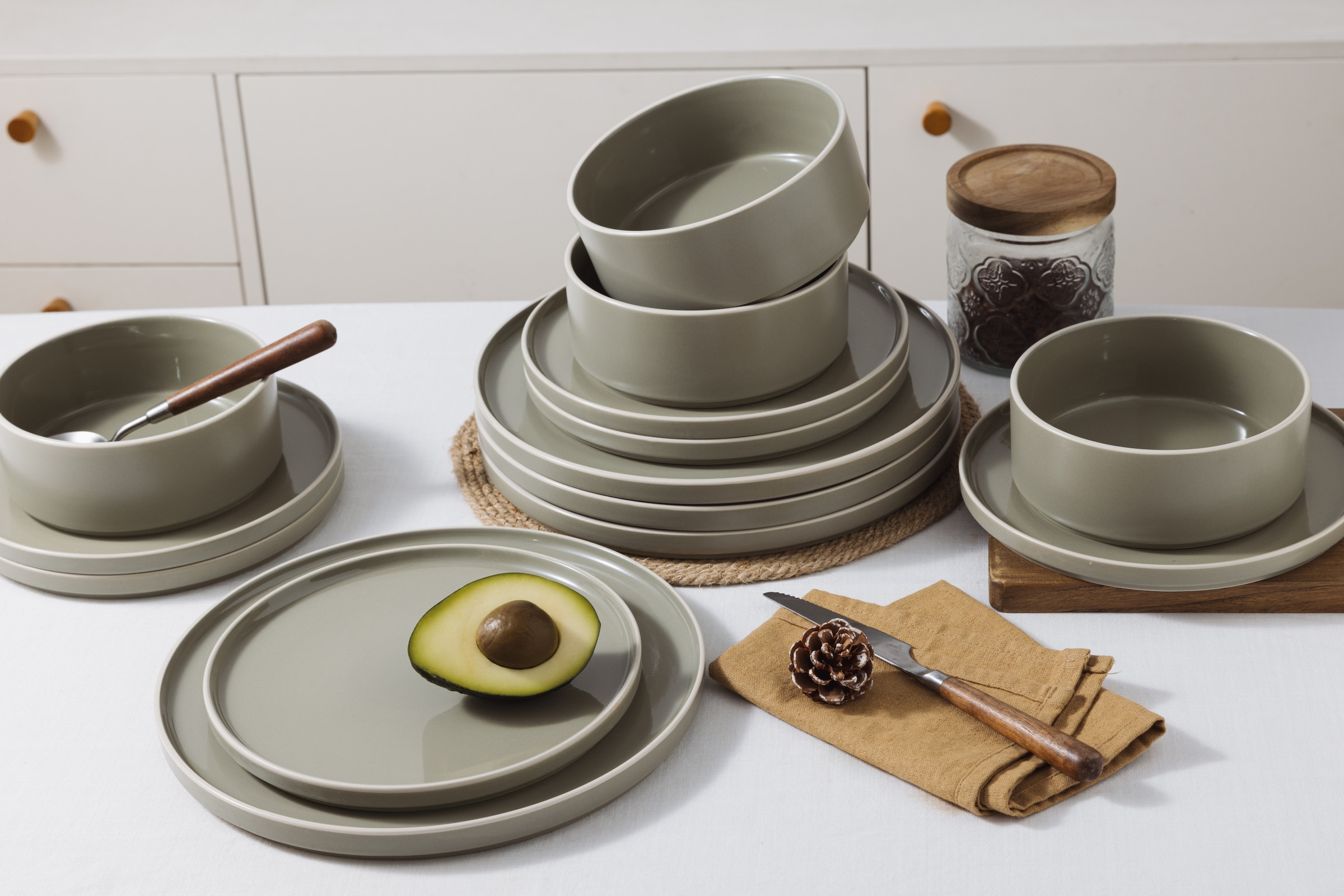 GOODproduct Set de vaisselle »Ylvii, aussen matt, innen glänzend« spülmaschinenfest und mikrowellengeeignet