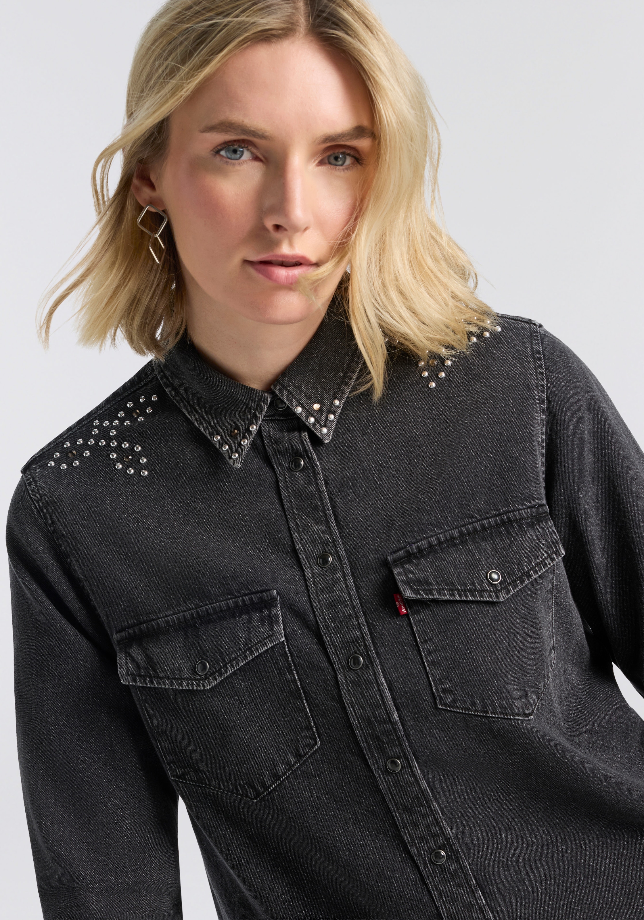 Levi's® Blouse en jean »ESSENTIAL WESTERN« mit Brusttaschen mit Druckknöpfen