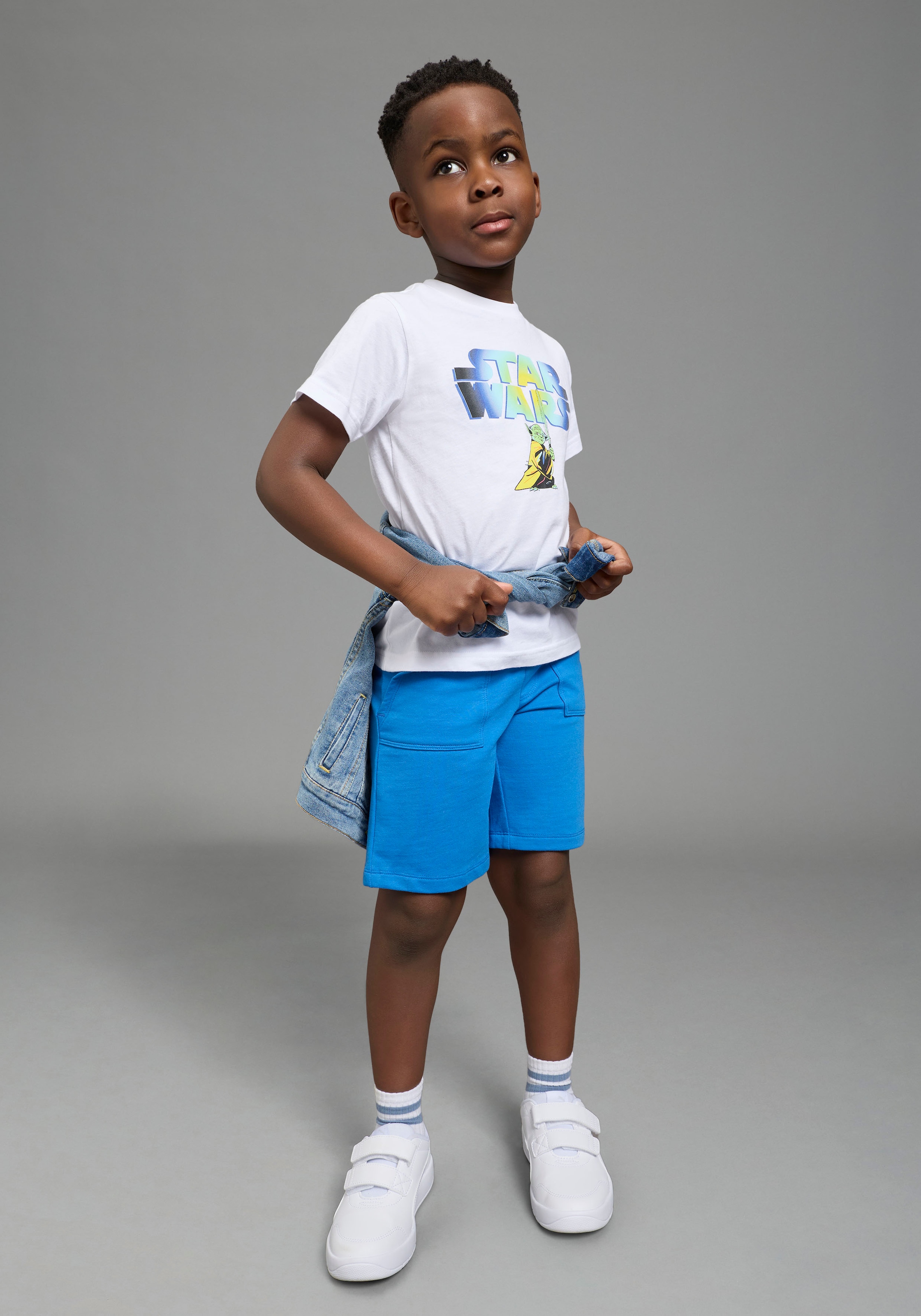 KIDSWORLD T-shirt »STAR WARS: YODA - Disney Shirt« YODA Shirt, modischer Stil, Kurzarm, Basic Passform, aus Baumwolle