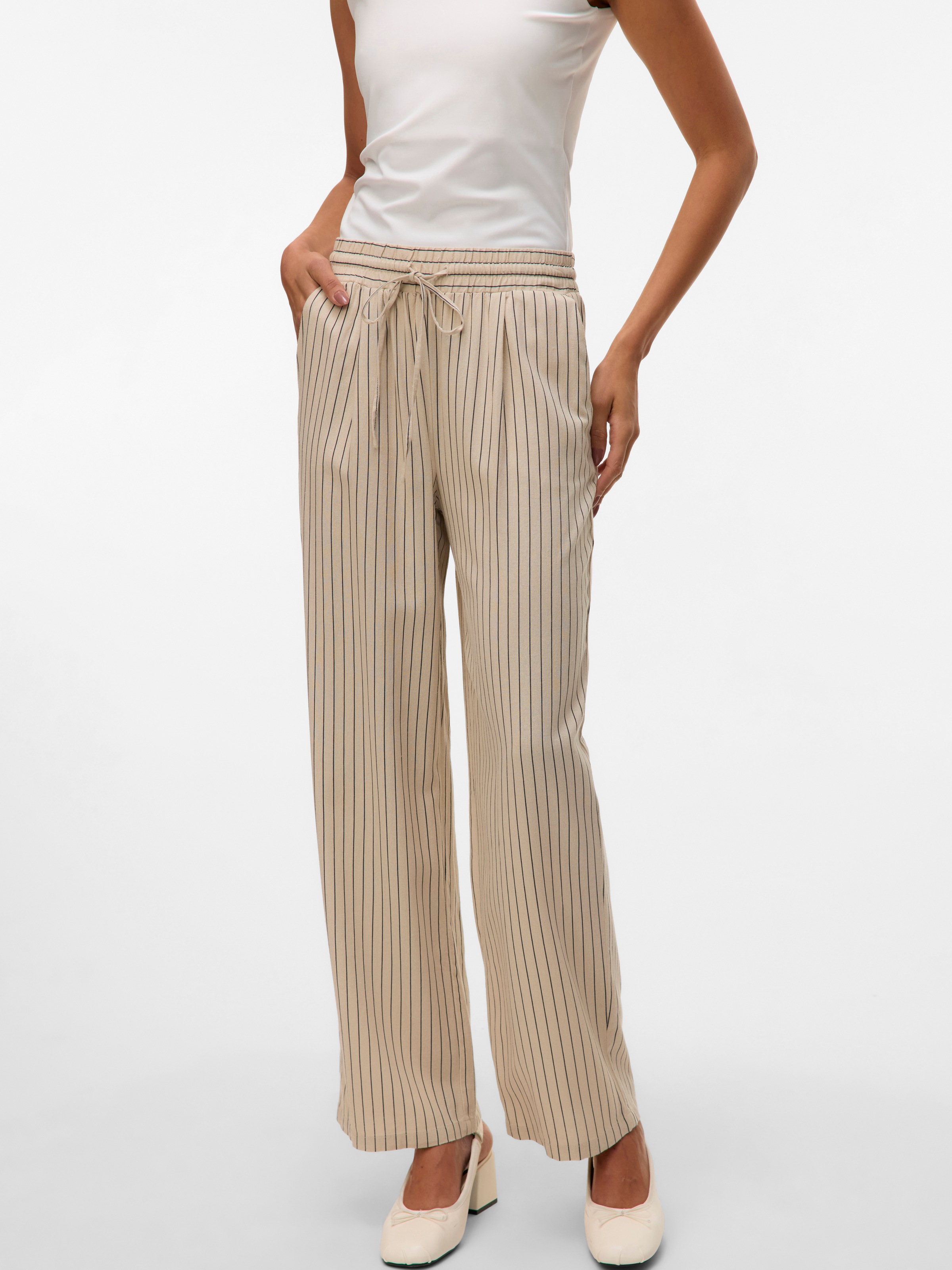 Vero Moda Schlupfhose »VMJESMILO HW WIDE PANTS WVN NOOS«  mit Seitentaschen