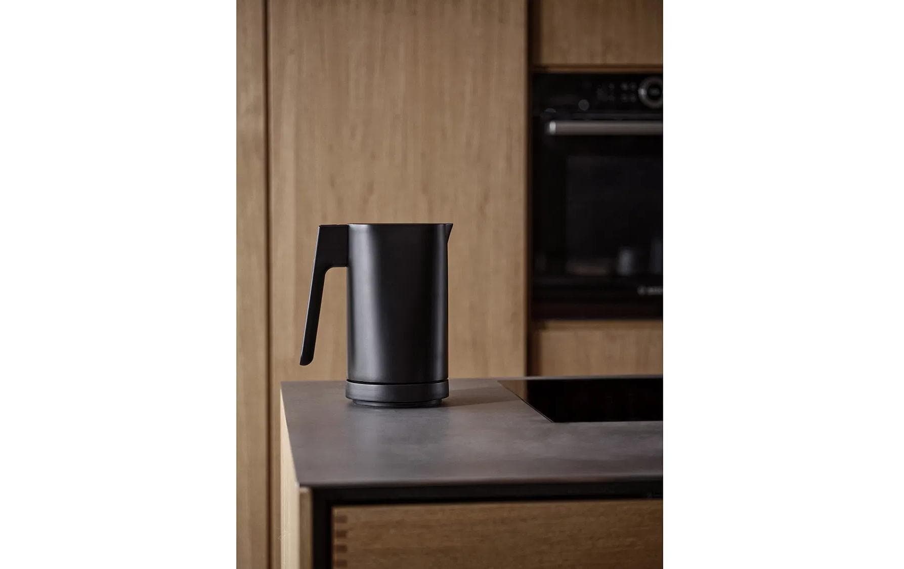 Jacob Jensen Wasserkocher »23 x 16 x 26 cm 1,2 l« 1,2 l 2200 W Wasserkocher mit Touch-Bedienung und Temperaturvorwahl