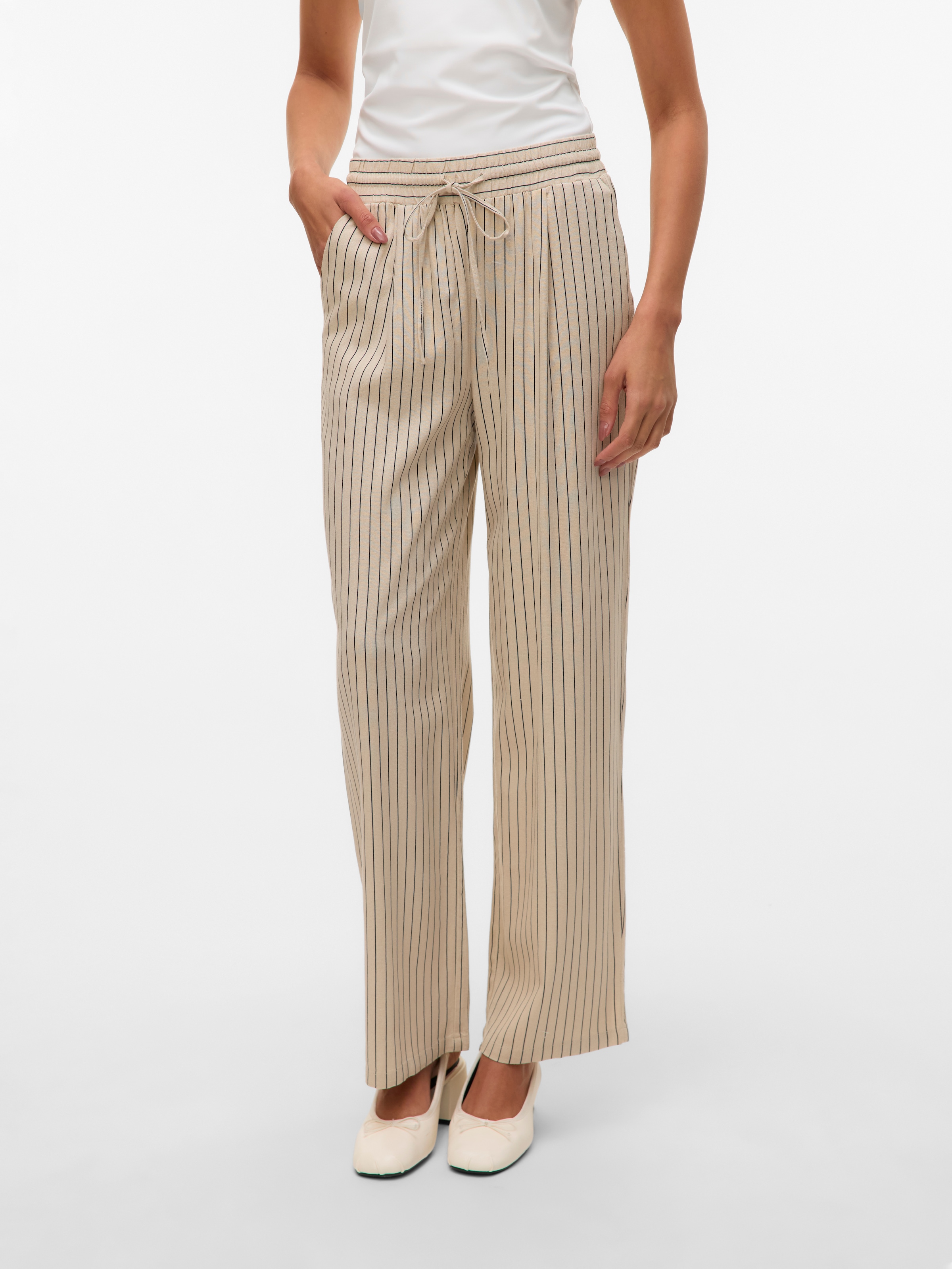 Vero Moda Schlupfhose »VMJESMILO HW WIDE PANTS WVN NOOS«  mit Seitentaschen