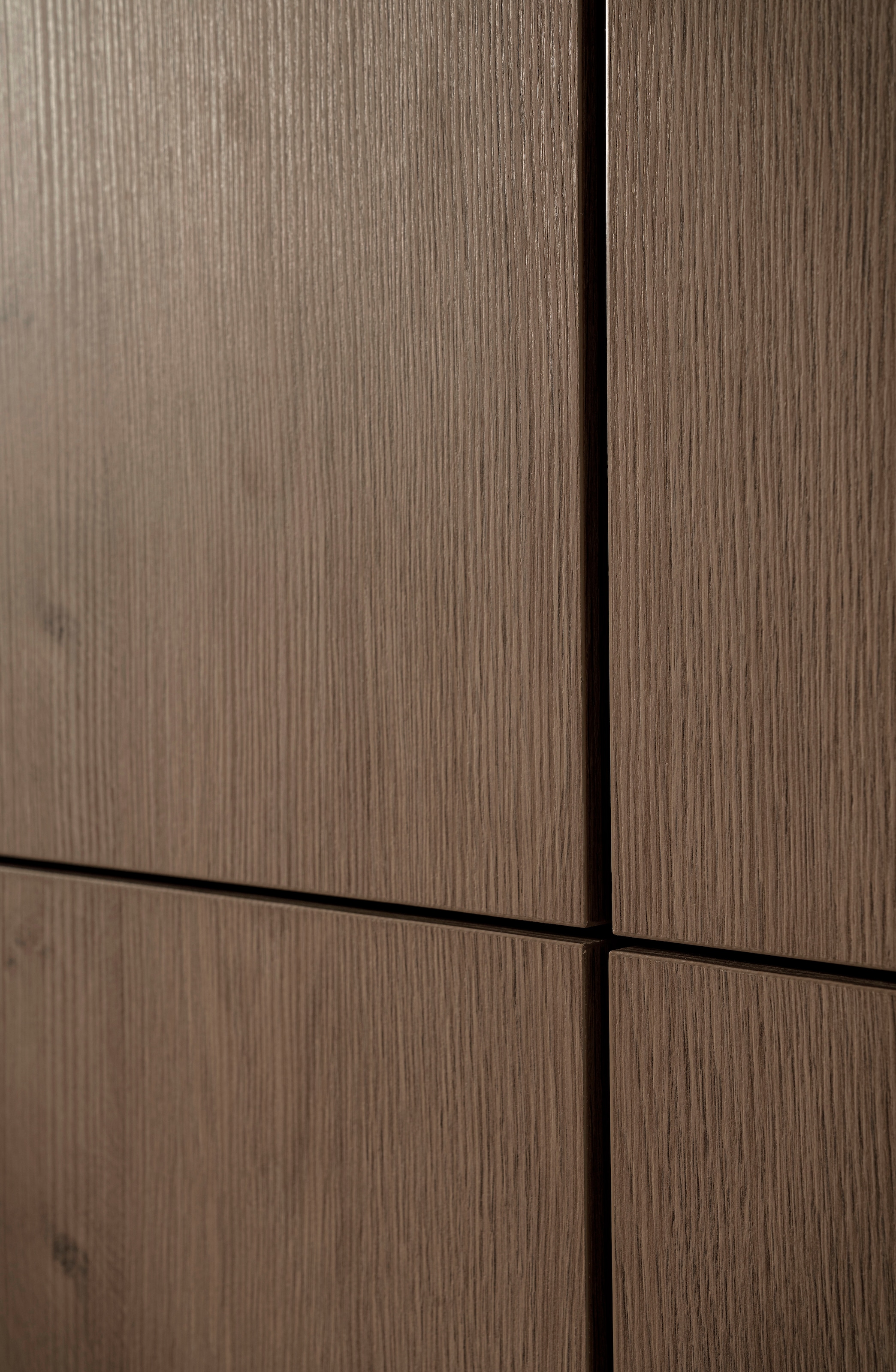 Home affaire Buffet haut »Lund, moderner Schrank, Kommode mit Kufengestell« surface supérieure visuellement fine, aspect haut de gamme, espace de rangement suffisant