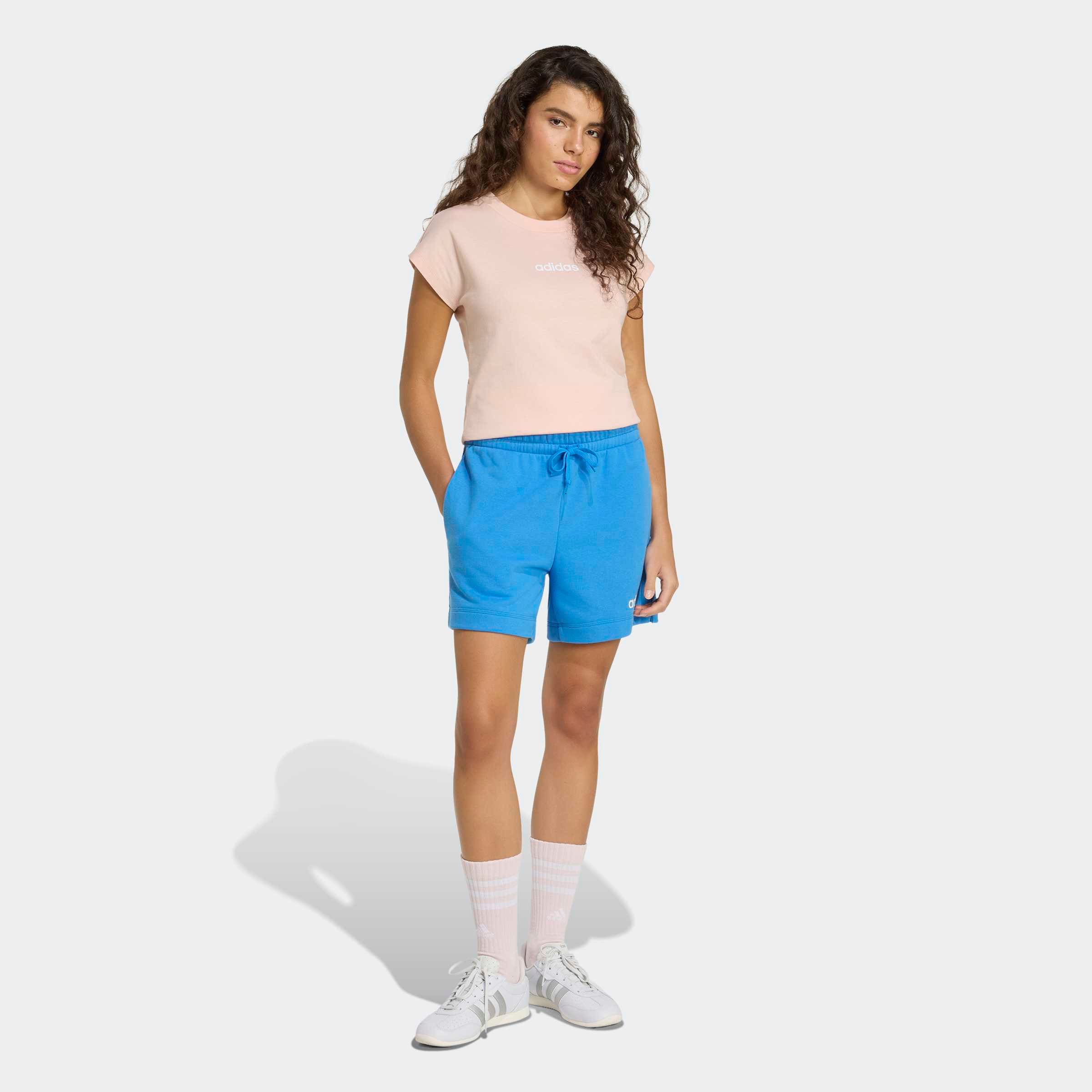 adidas Sportswear T-shirt »ESSENTIALS LINEAR COTTON« style sportif, manches courtes, sans fermeture, en coton