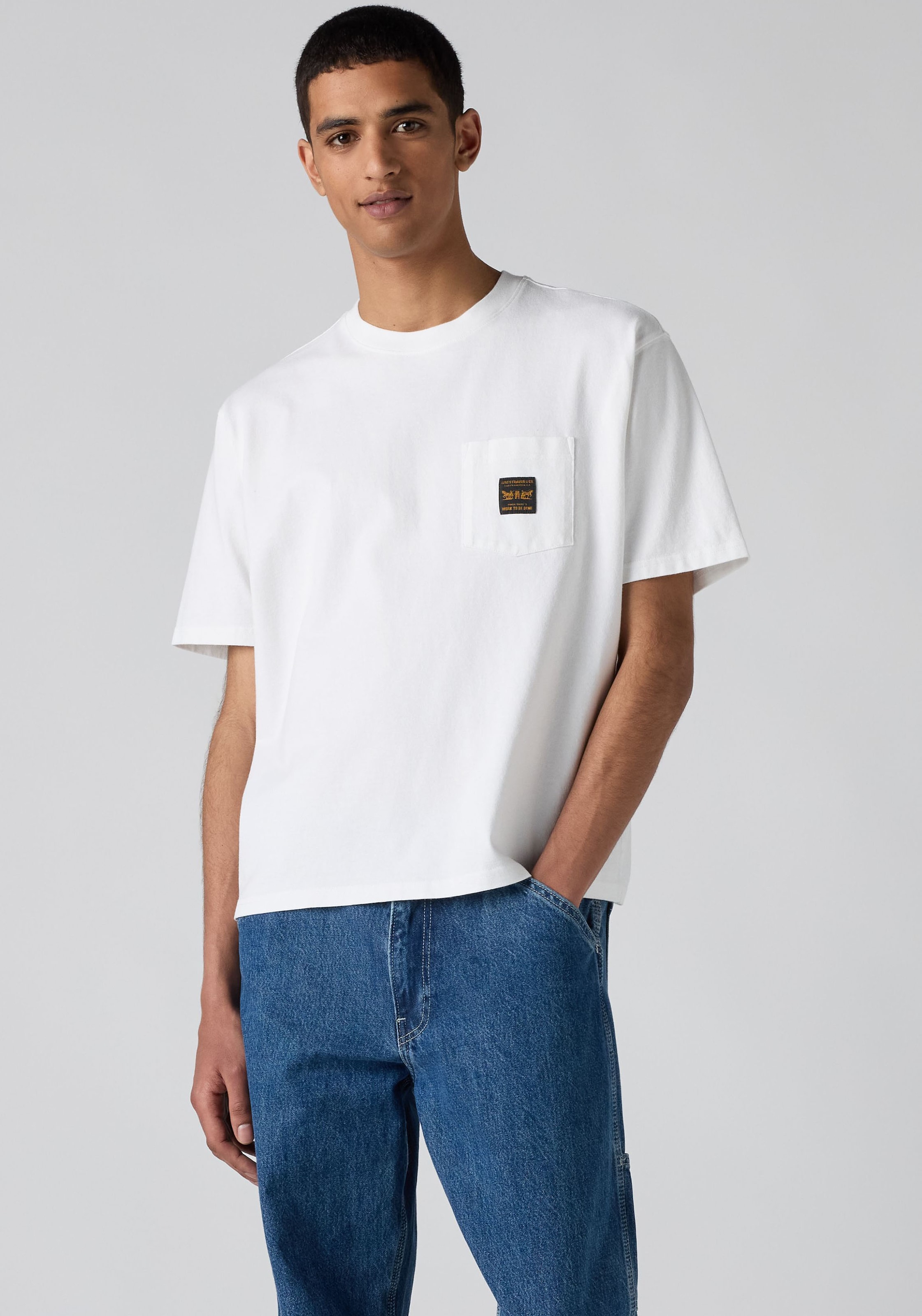 Levi's® T-shirt »SS WORKWEAR PKT TEE« avec poche poitrine