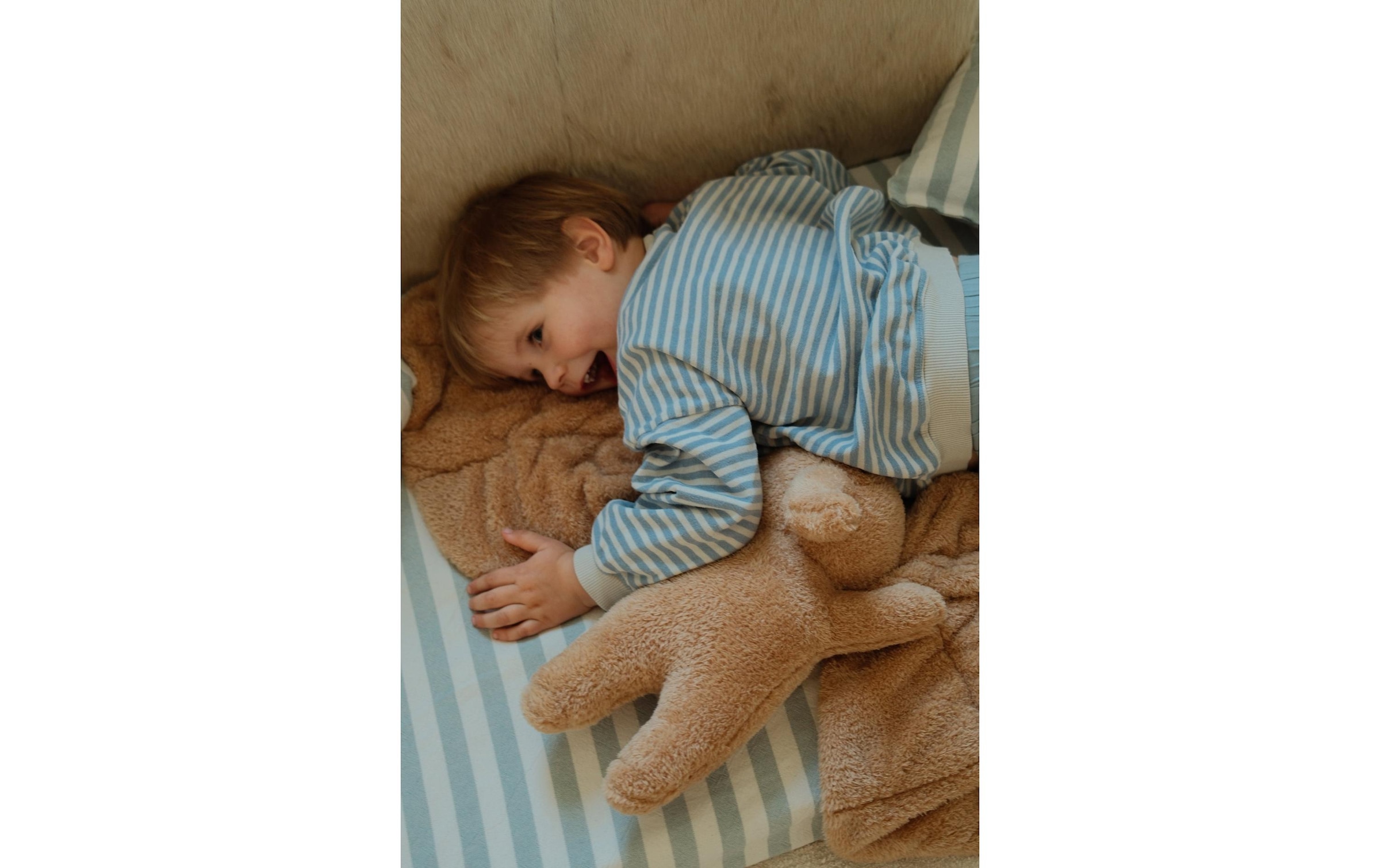   Peluche »Membantu Magma Gross« Peluche apaisante avec coussin de graines de lin chauffable