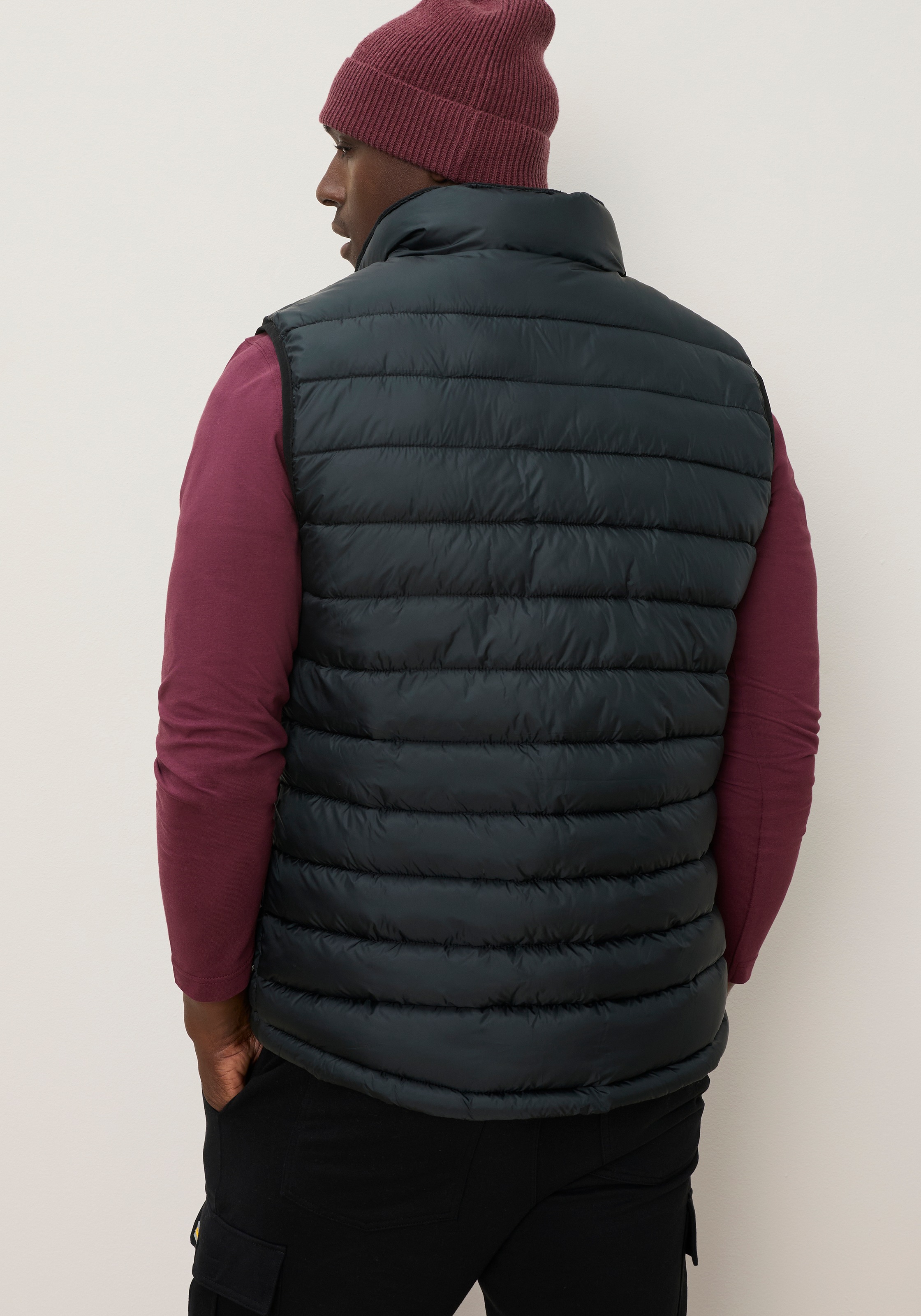 KangaROOS Gilet matelassé uni avec détails contrastants, idéal pour la transition