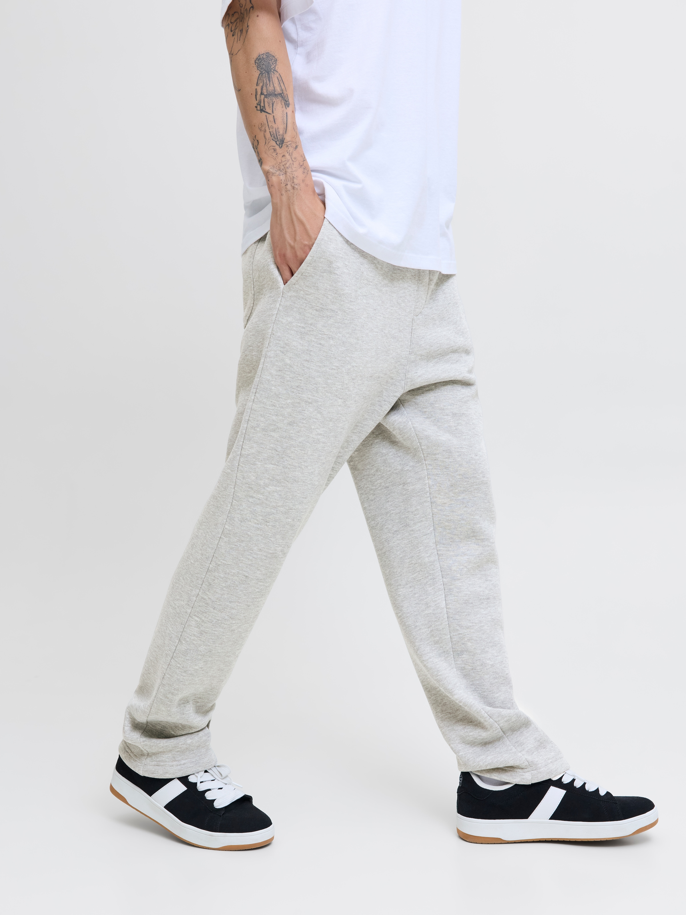 Jack & Jones Pantalon sweat »JPSTKANE BRADLEY UNCUFFED SWT PANTS NOOS«  mélange de matières, coupe décontractée