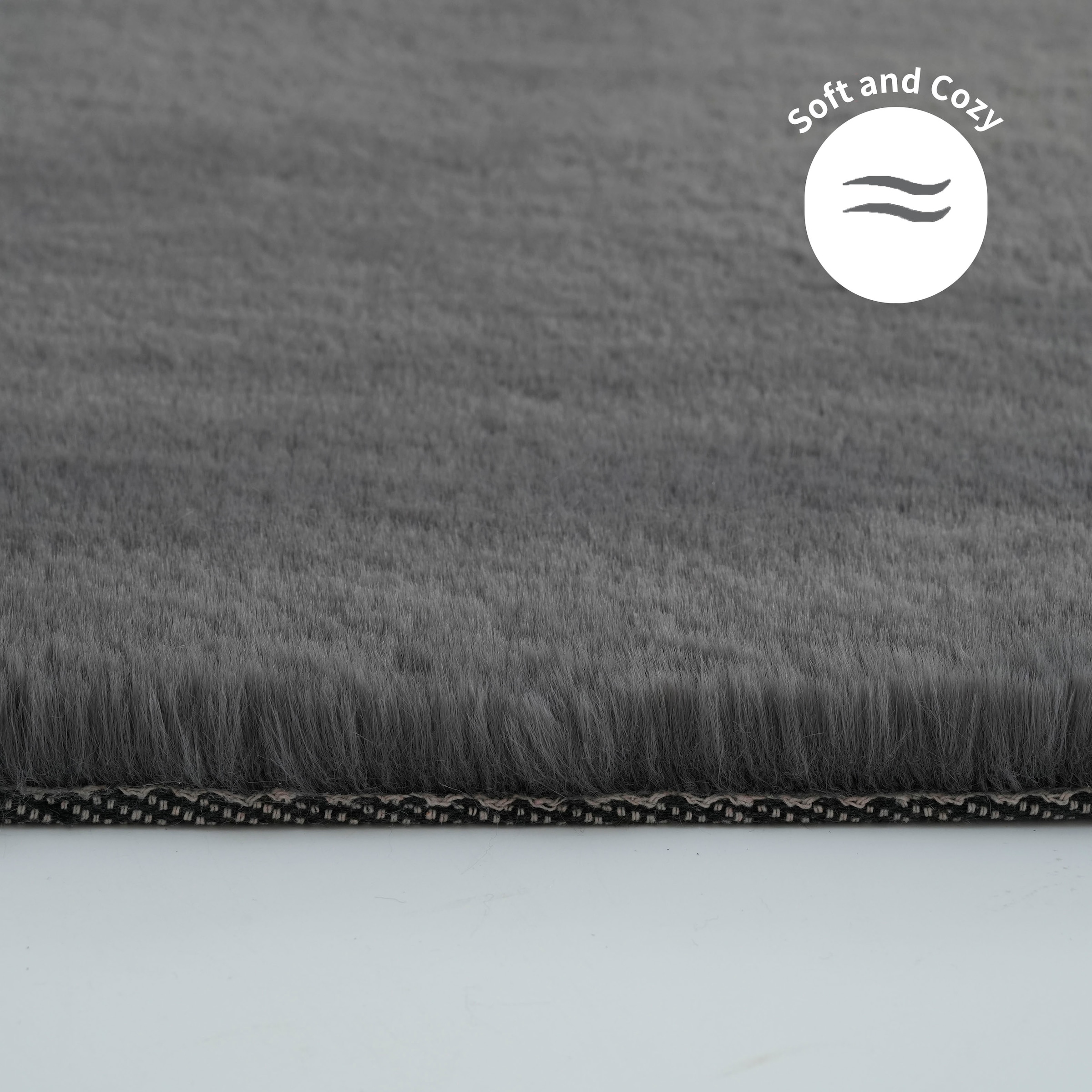 Bruno Banani Tapis en fourrure »Rabbit 2, Kunstfell Teppich, Modern« Rectangulaire 25 mm Höhe Kaninchenfell-Haptik, sehr weich, Wohnzimmer, Schlafzimmer, Esszimmer