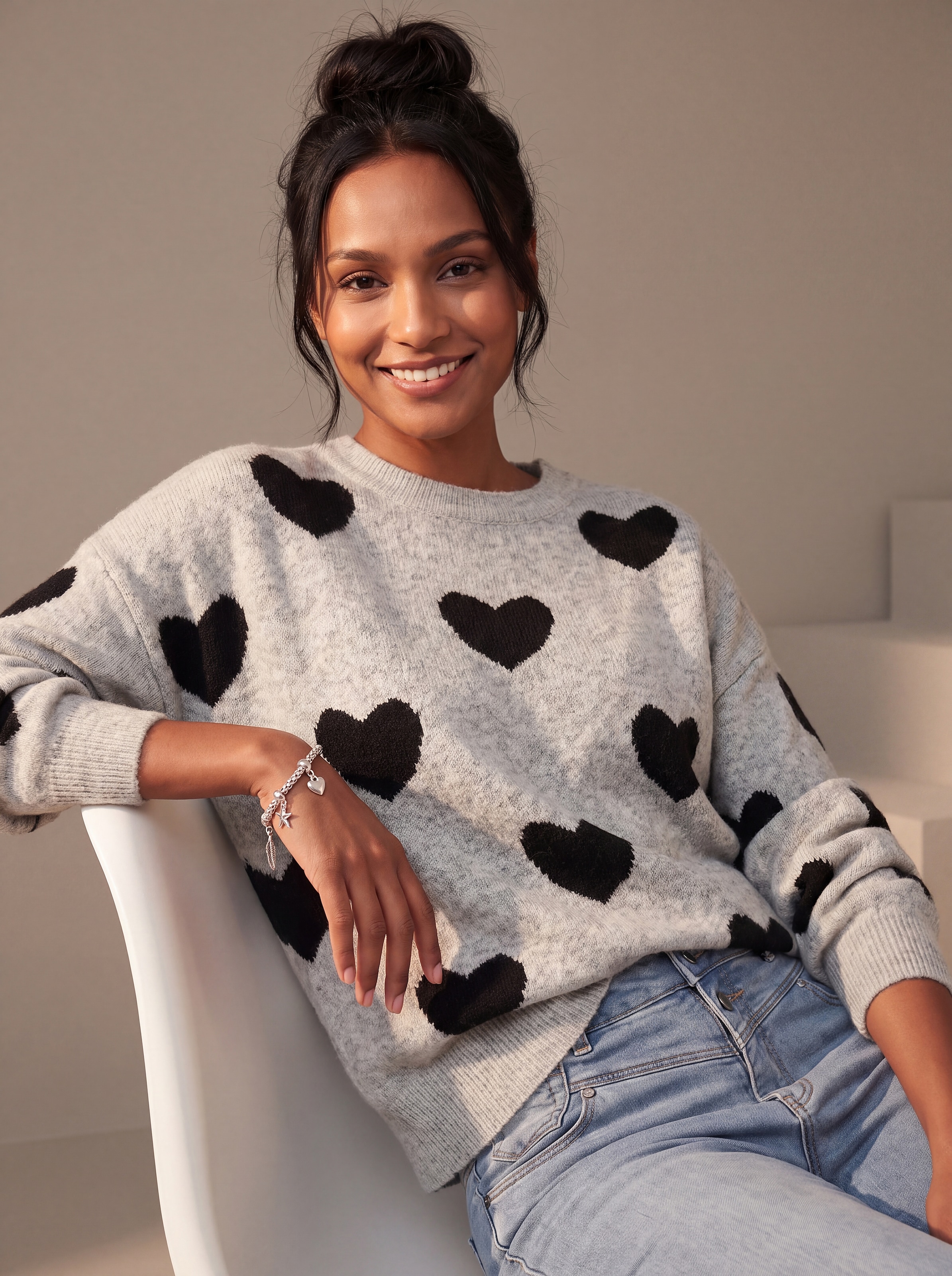 LASCANA Pull à col rond »mit Herzmuster« pull en maille douillet avec cœurs, pull jacquard motif cœur