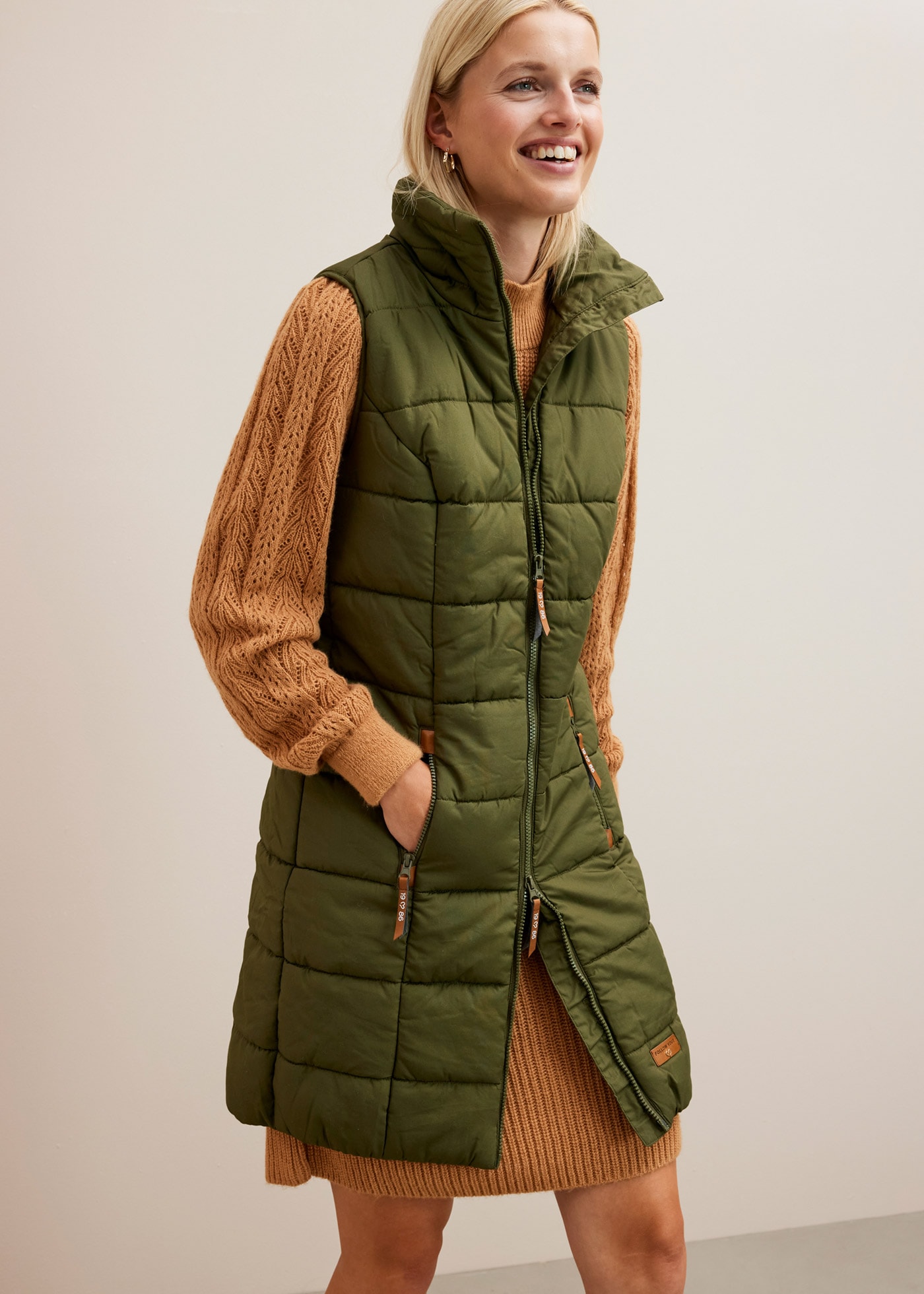 bonprix Gilet long mit Wattierung, mit 2-Wege-Reissverschluss, mit Reissverschlusstaschen