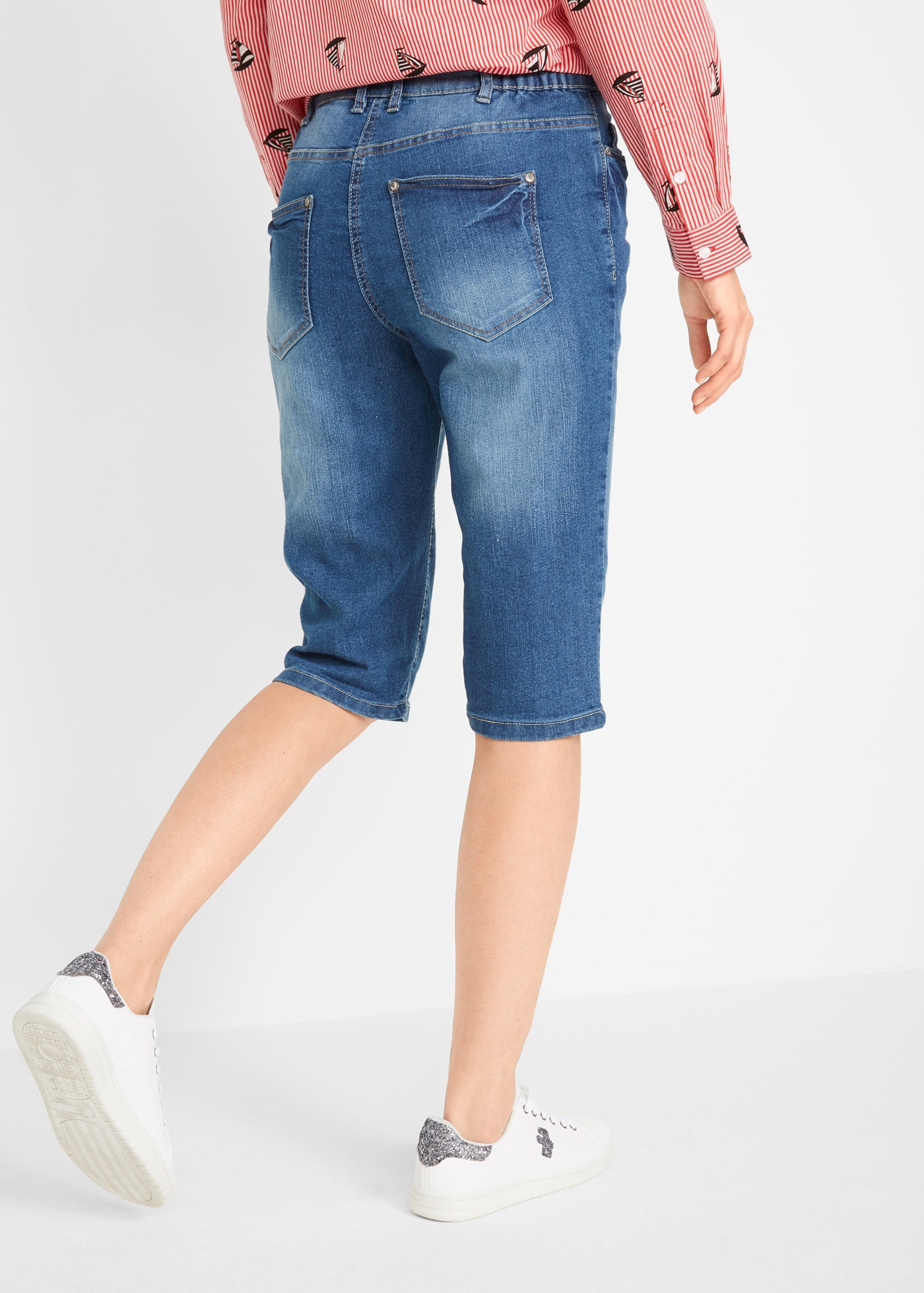 bonprix Bermuda »Jeans Bermuda Mid Waist mit gekrempeltem Saum«  aus Stretchstoff, mit Knopf- und Zipperverschluss, Regular Fit